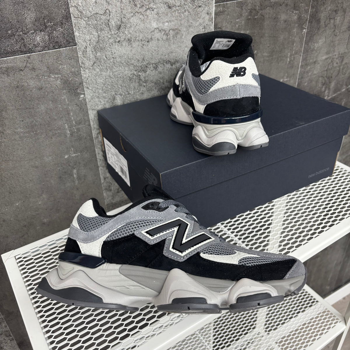 NEW BALANCE 9060