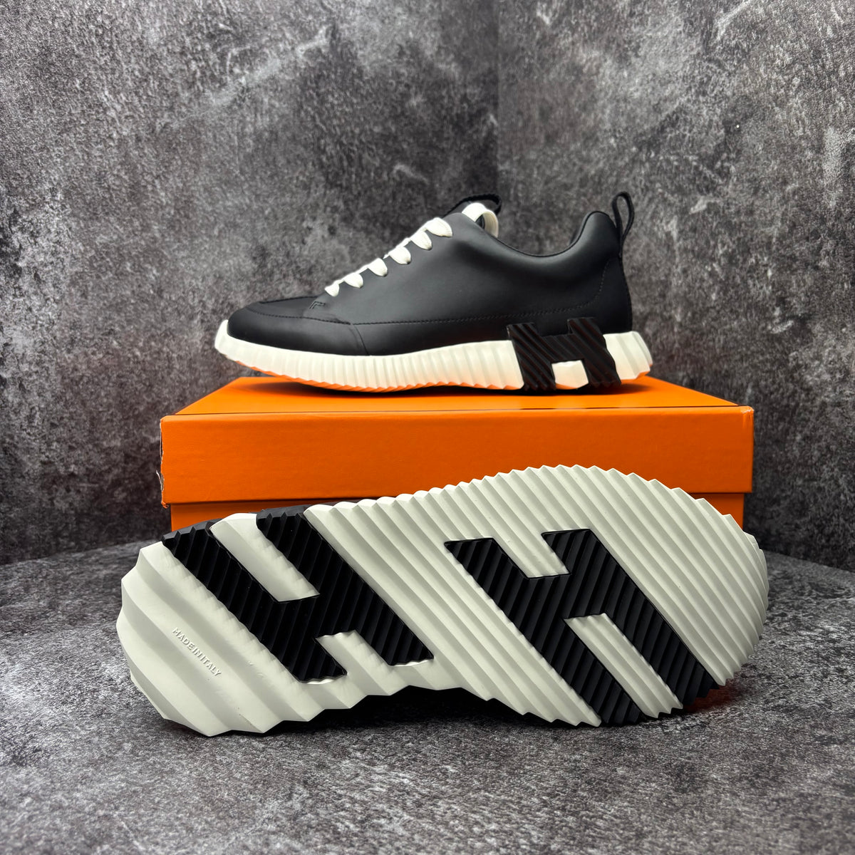 HERMES BLACK & WHITE