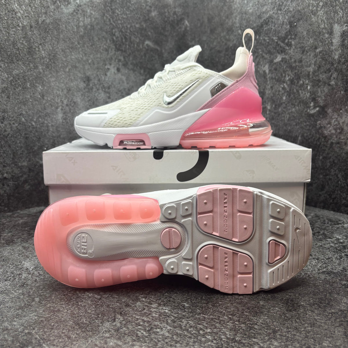 NIKE AIR MAX 270 WHITE & PINK