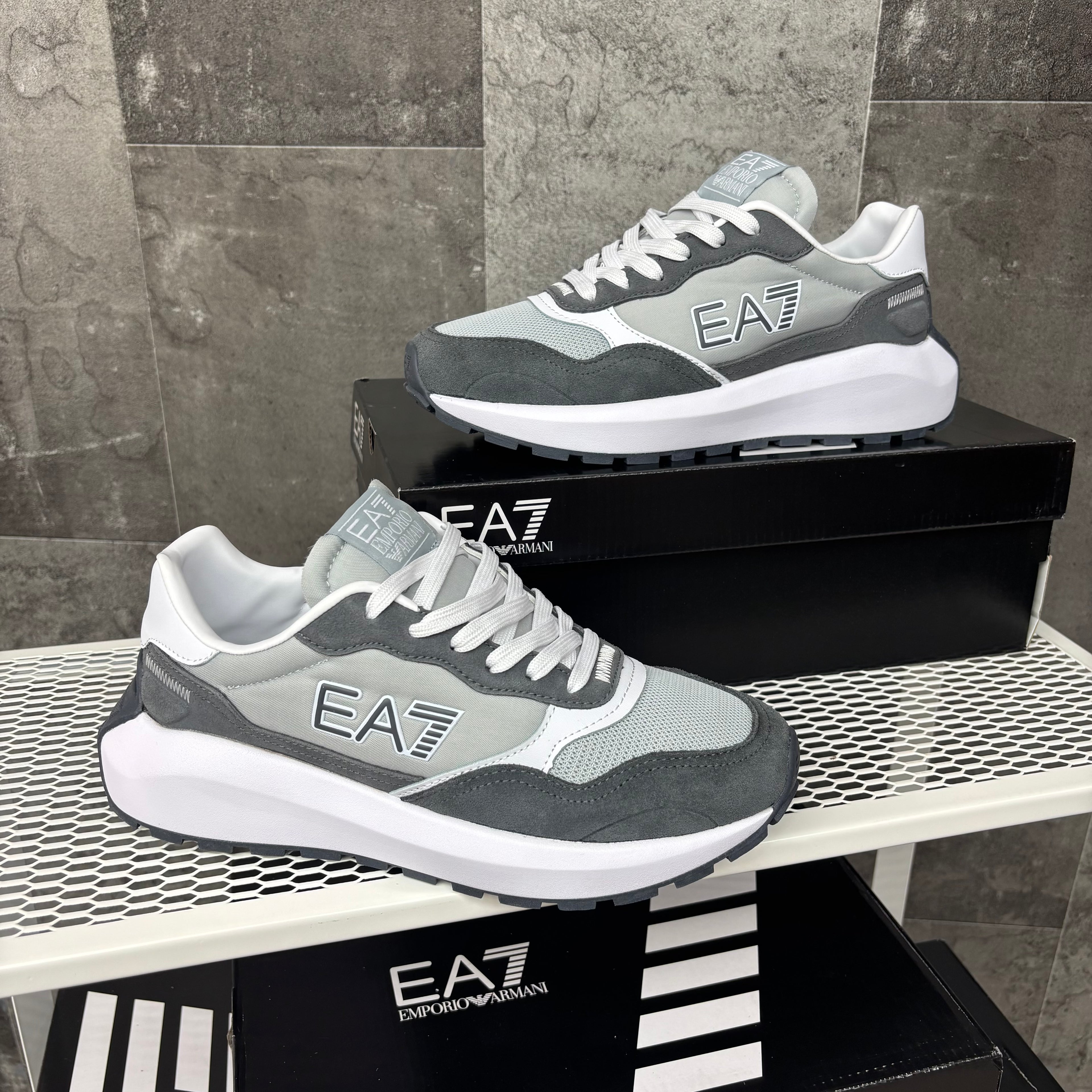 EA7 GREY