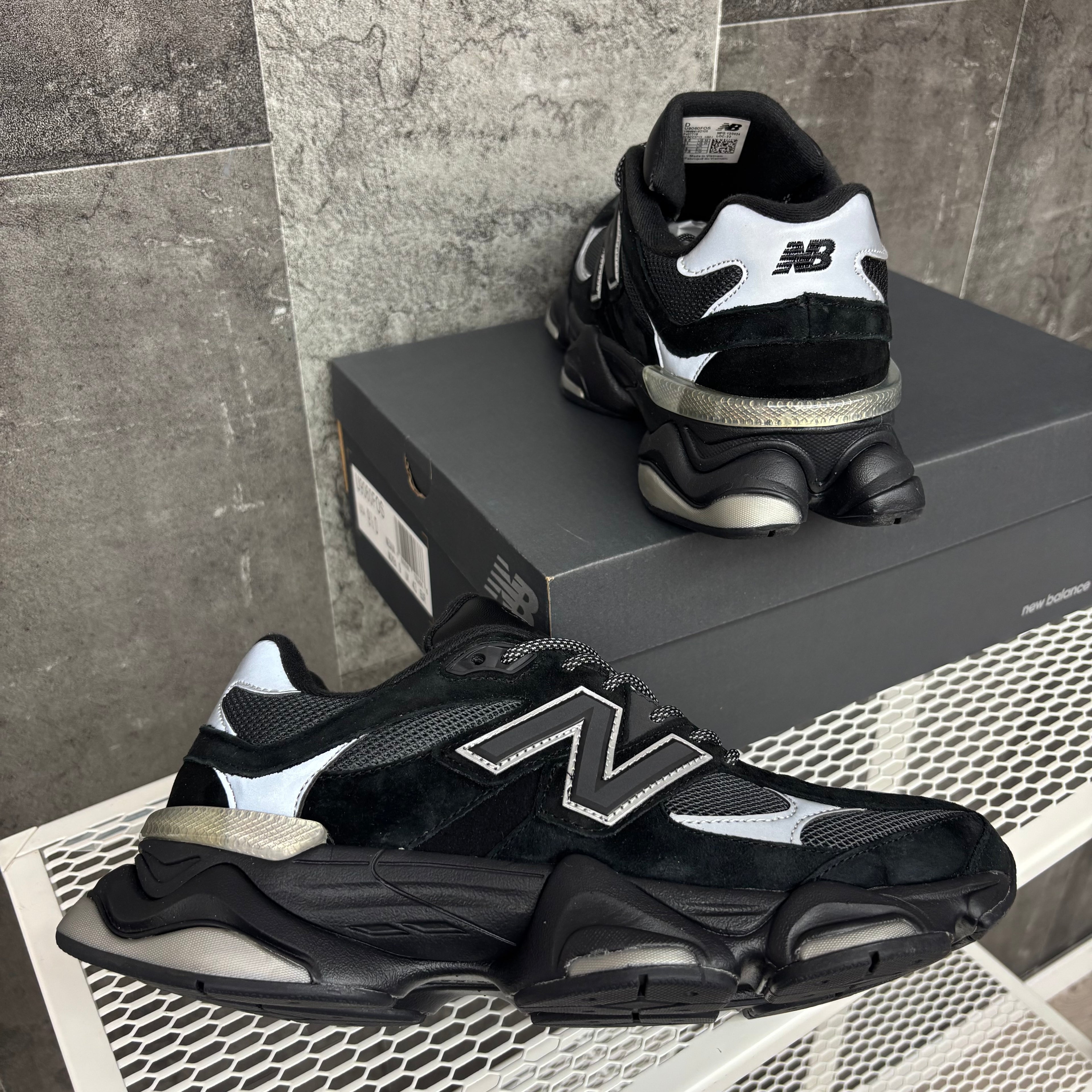 New Balance 9060