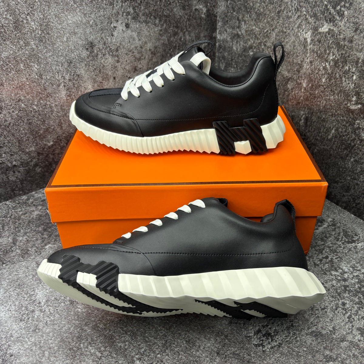 HERMES BLACK & WHITE