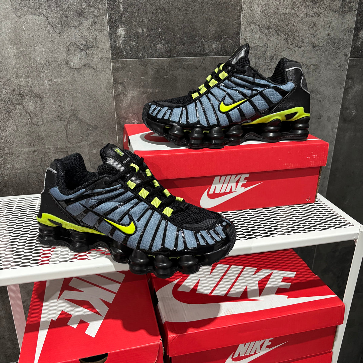 SHOX BLACK & GREEN