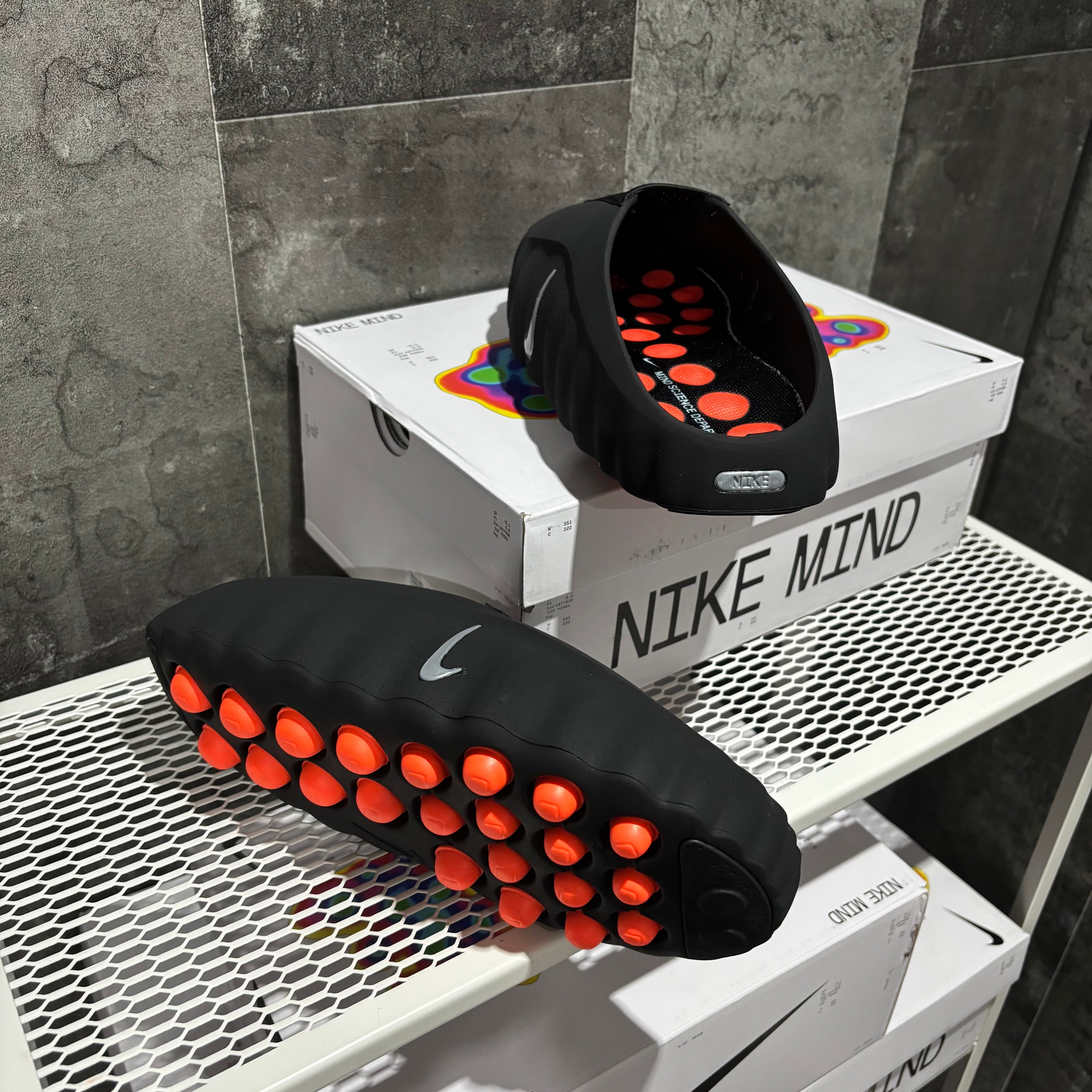 NIKE MIND 001 BLACK