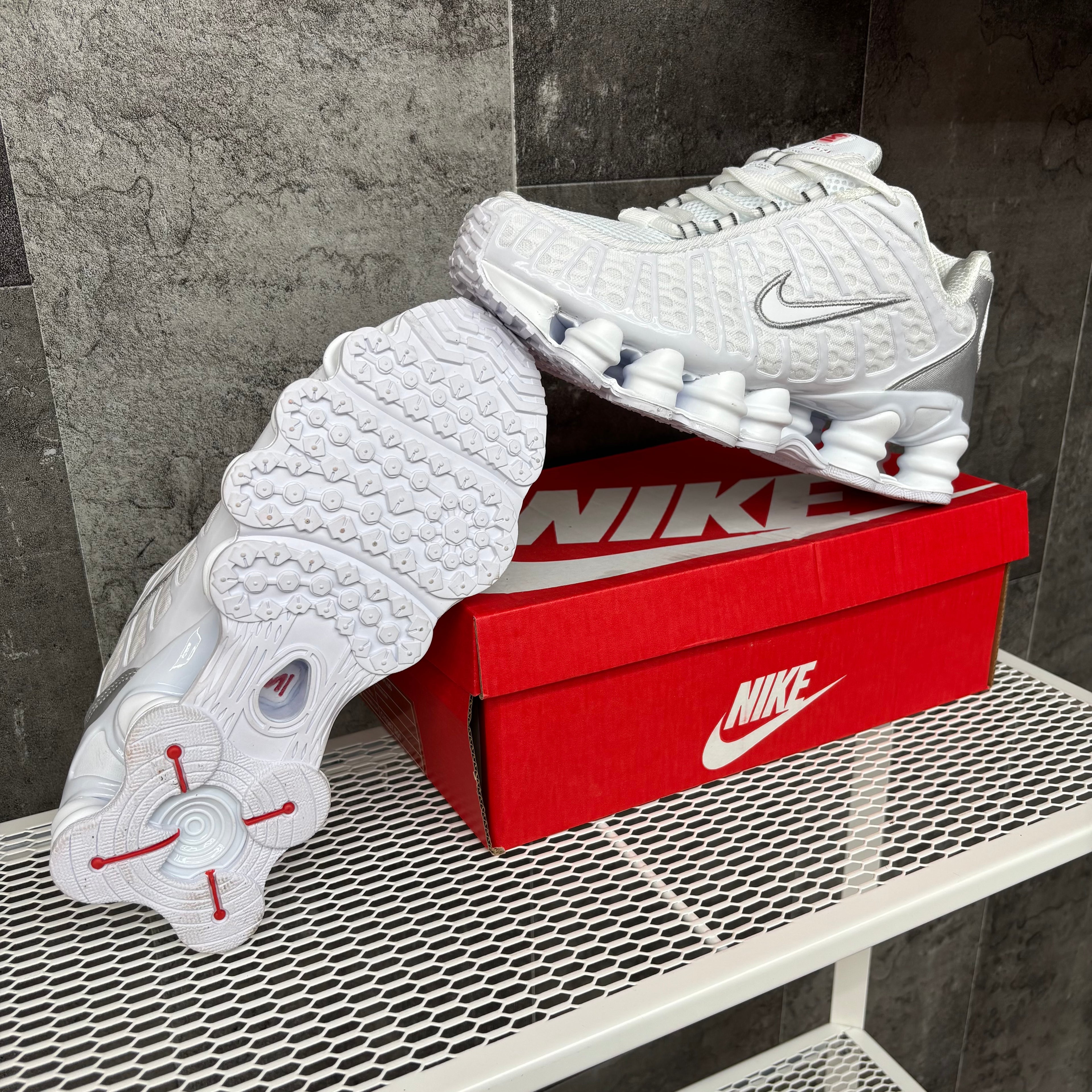 “NIKE SHOX TL ALL WHITE⚪️”