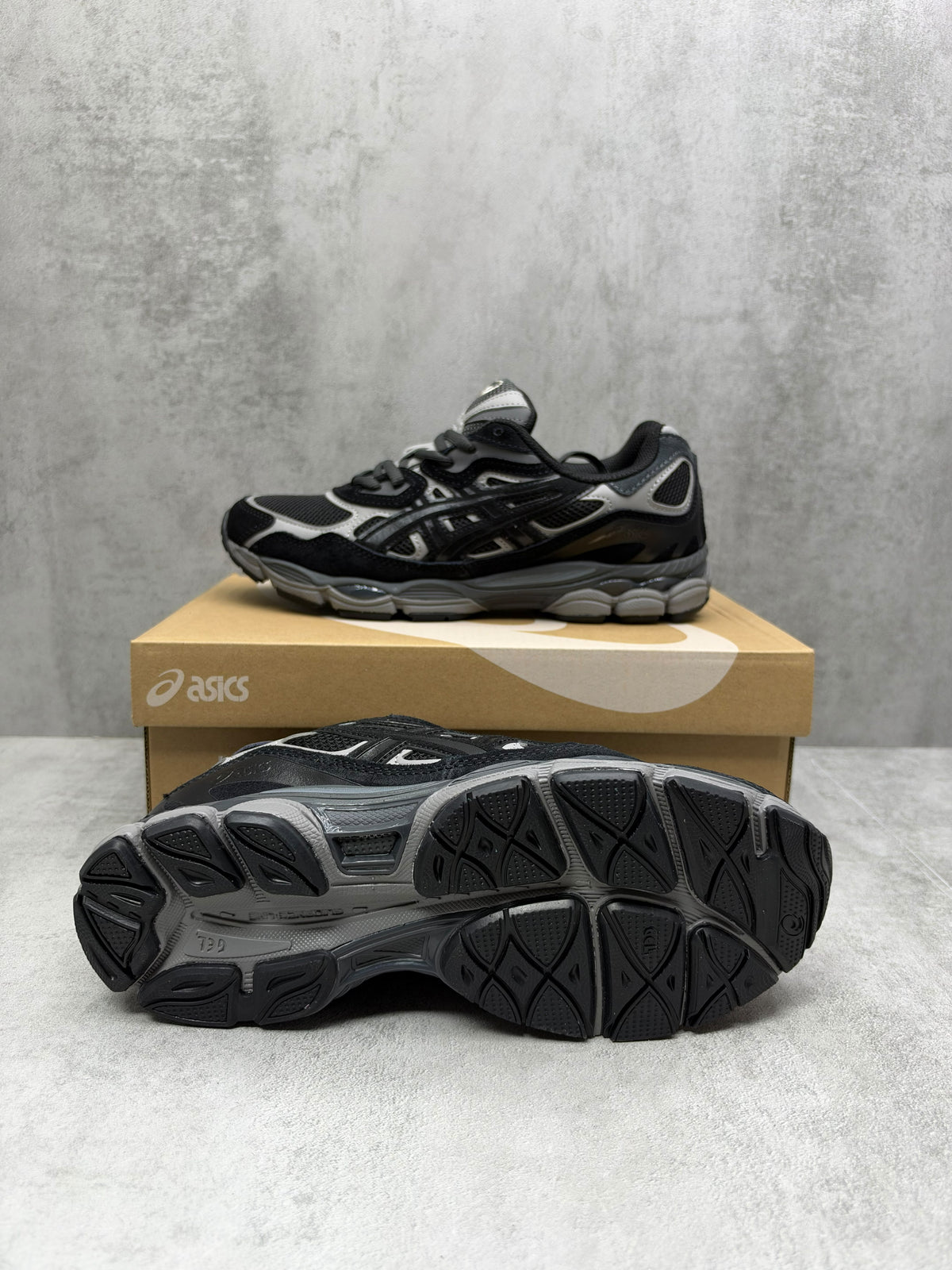 ASICS GEL NYC BLACK