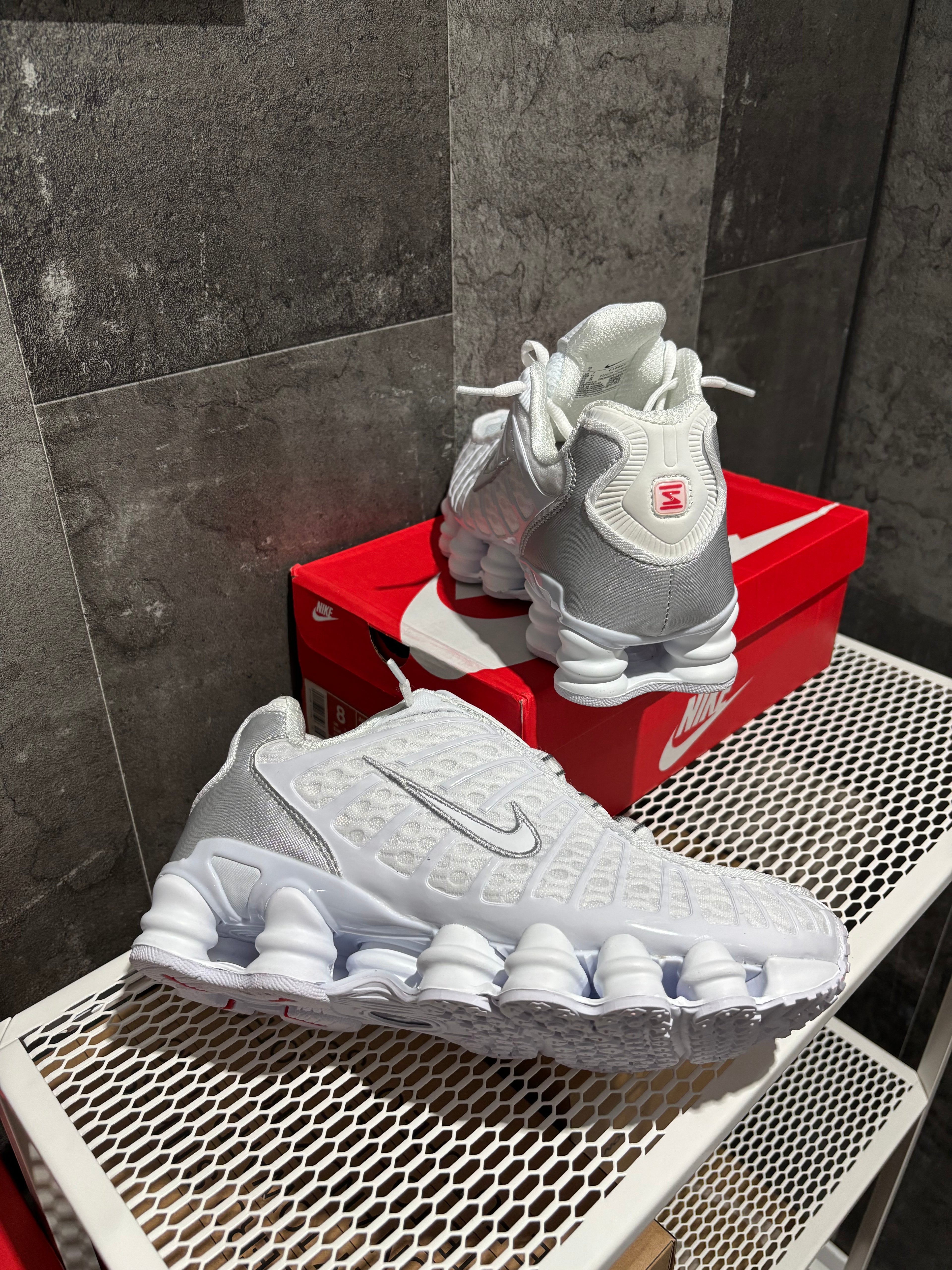 “NIKE SHOX TL ALL WHITE⚪️”
