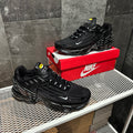 NIKE TUNED BLACK & WHITE