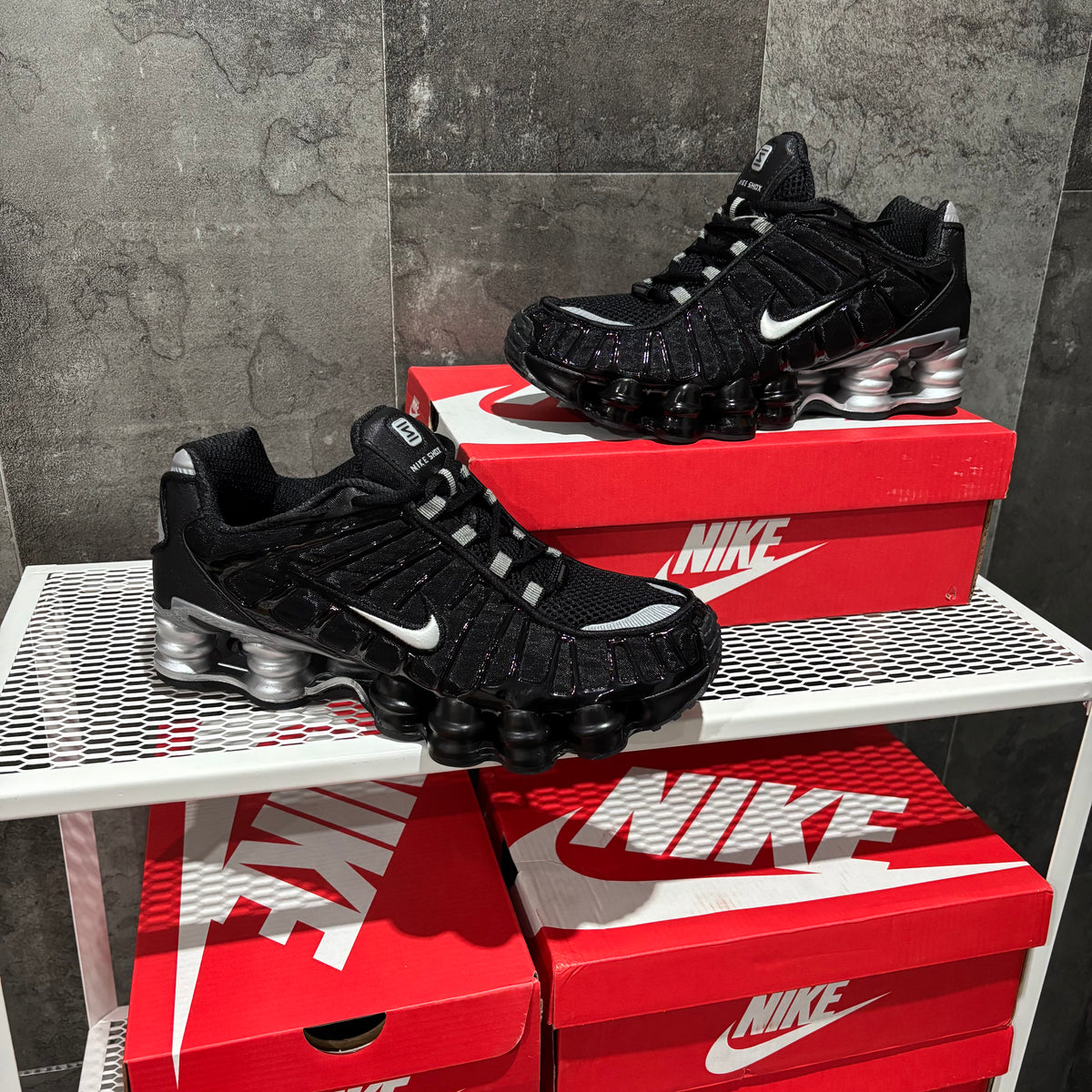 SHOX BLACK & SILVER