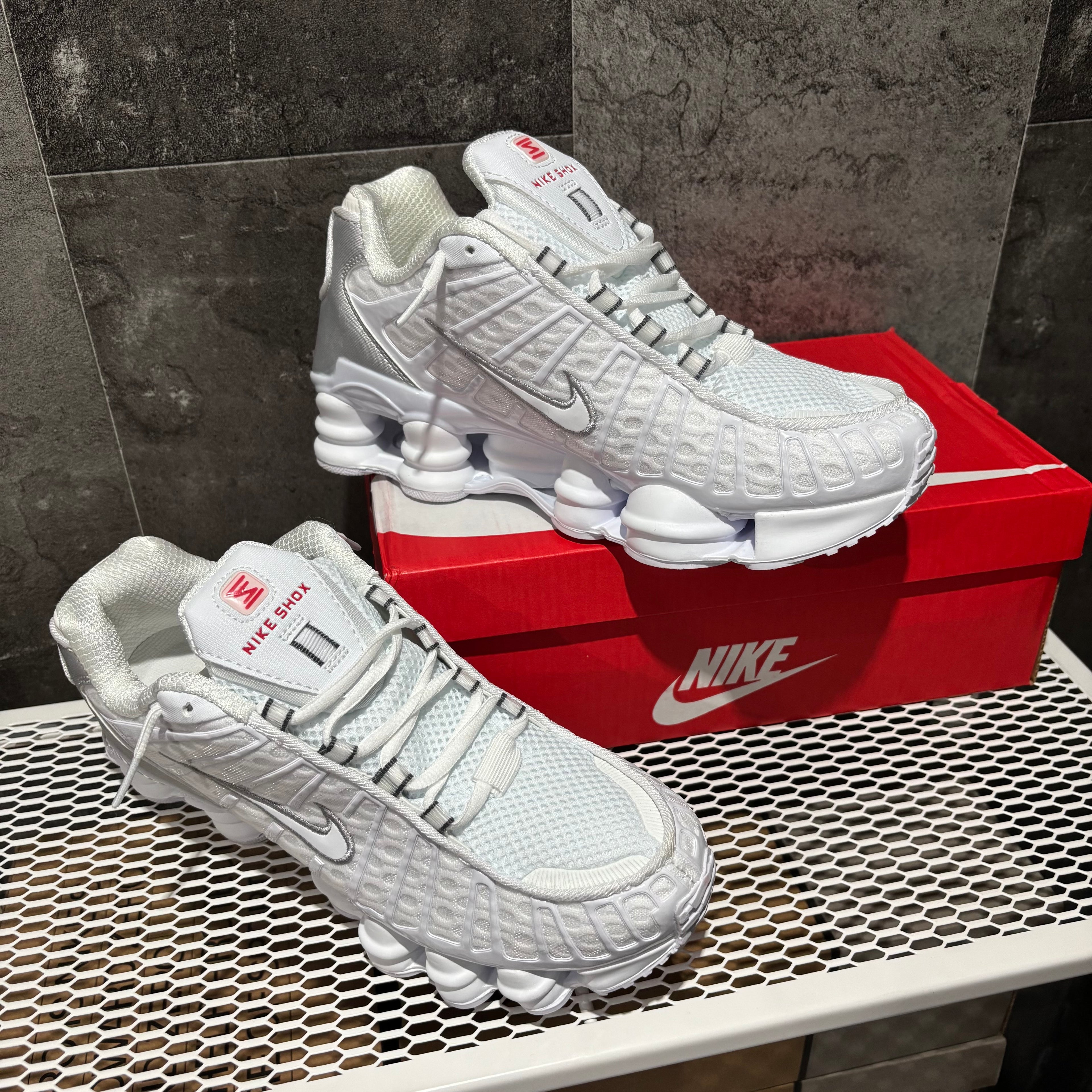 “NIKE SHOX TL ALL WHITE⚪️”