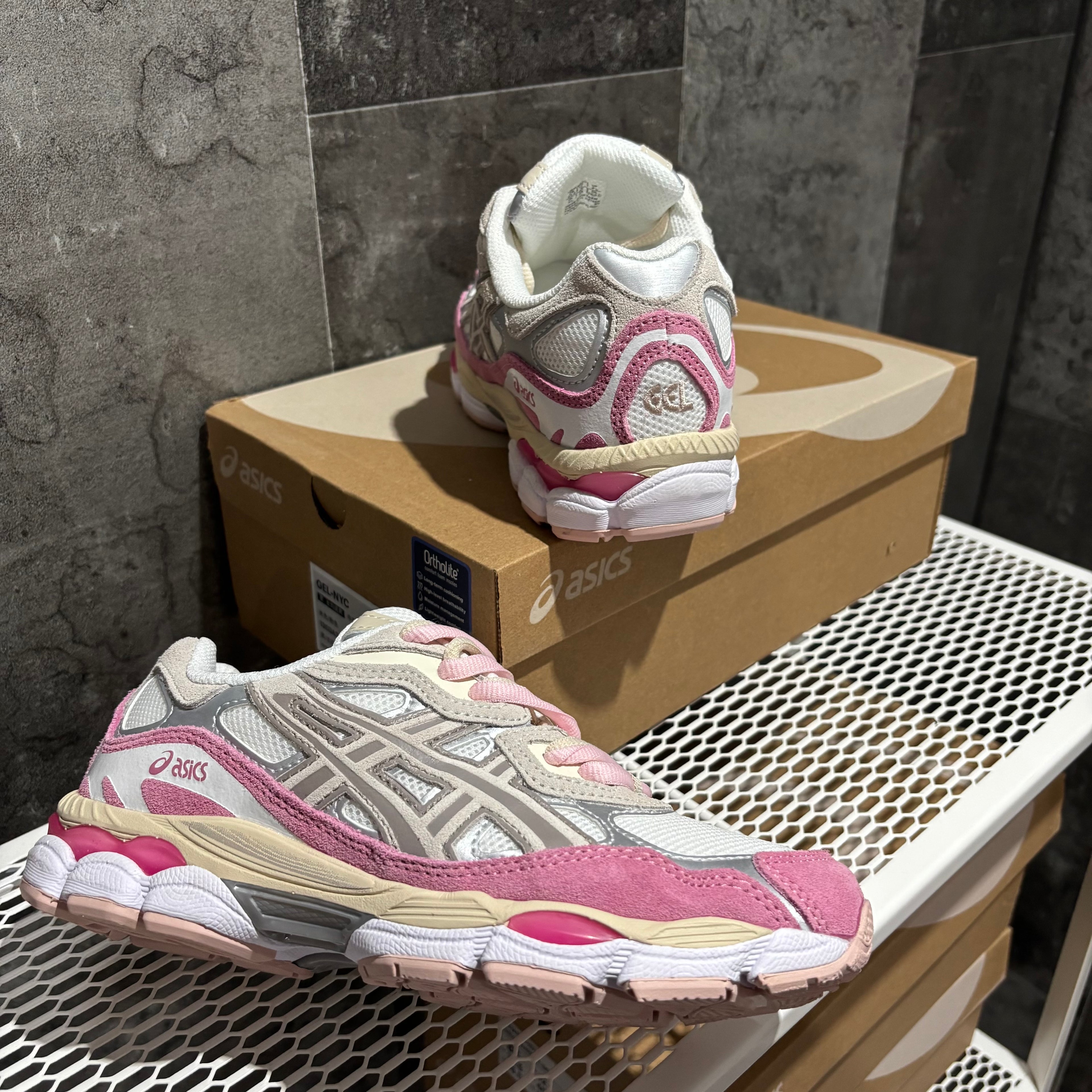 ASICS GEL NYC DOBLE CORDÓN