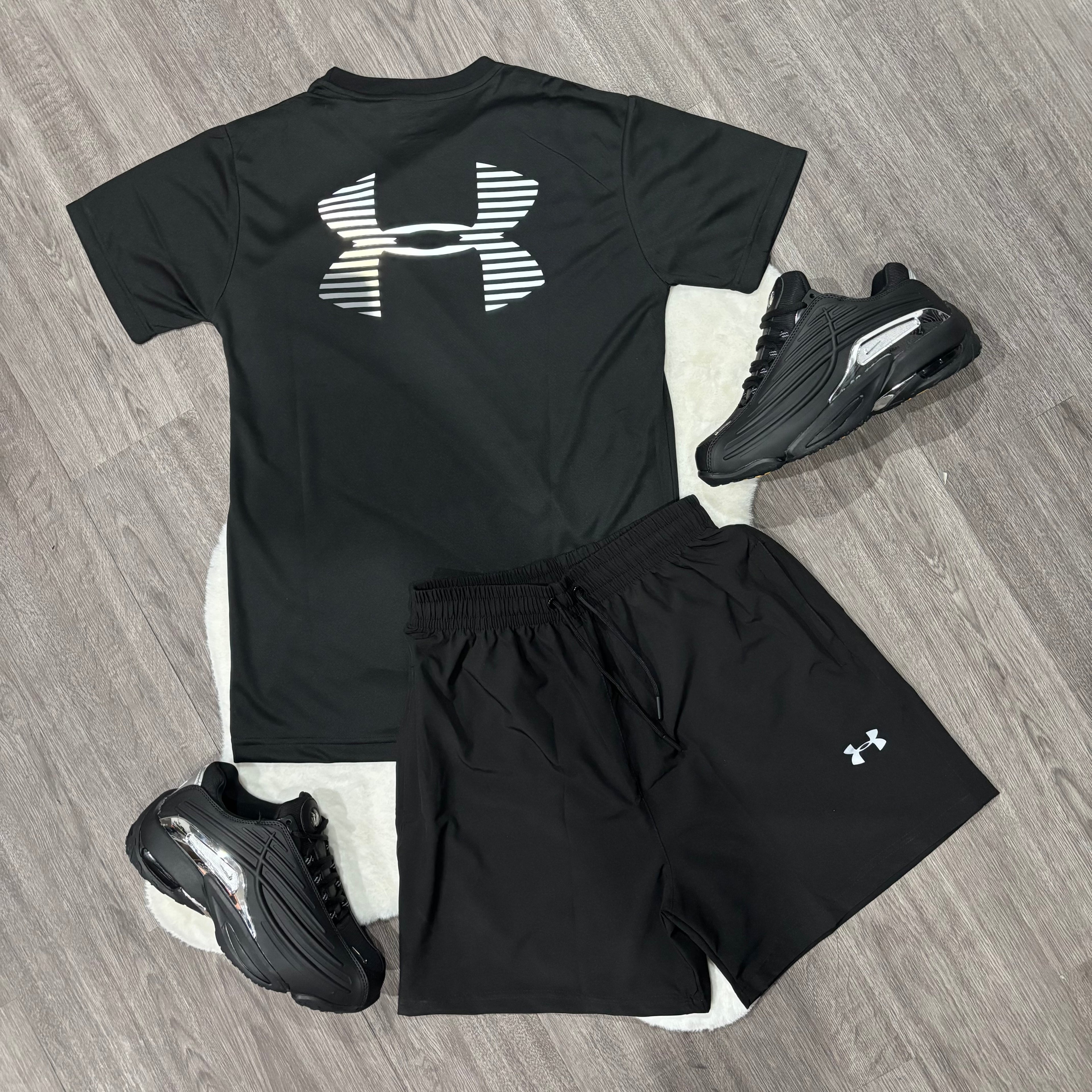 Under Armour Triple Black