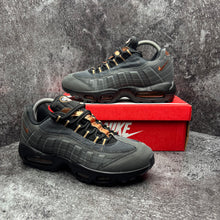 NIKE AIR MAX 95 GREY & ORANGE