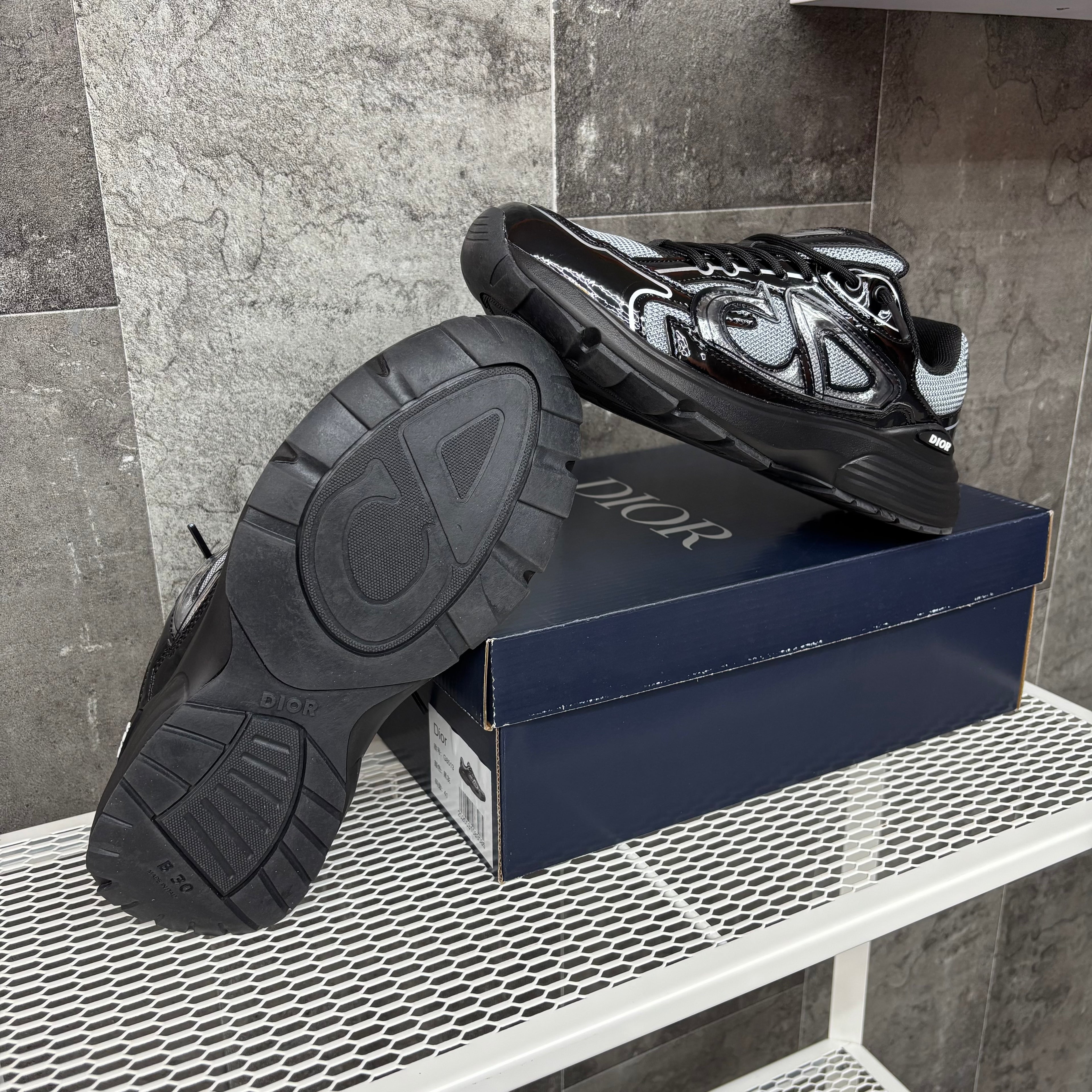 DIOR B30 MODELO ESPECIAL