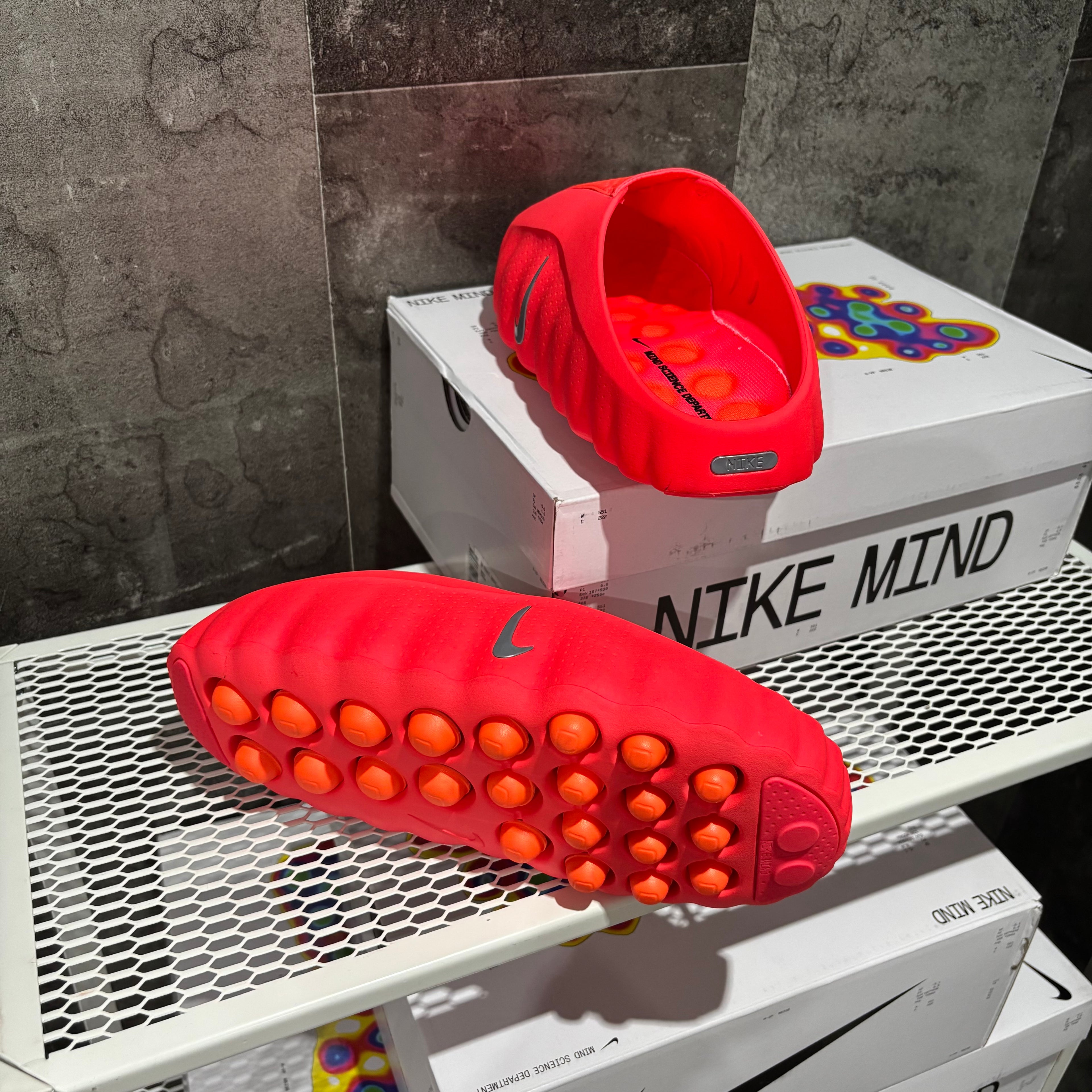 NIKE MIND 001 RED