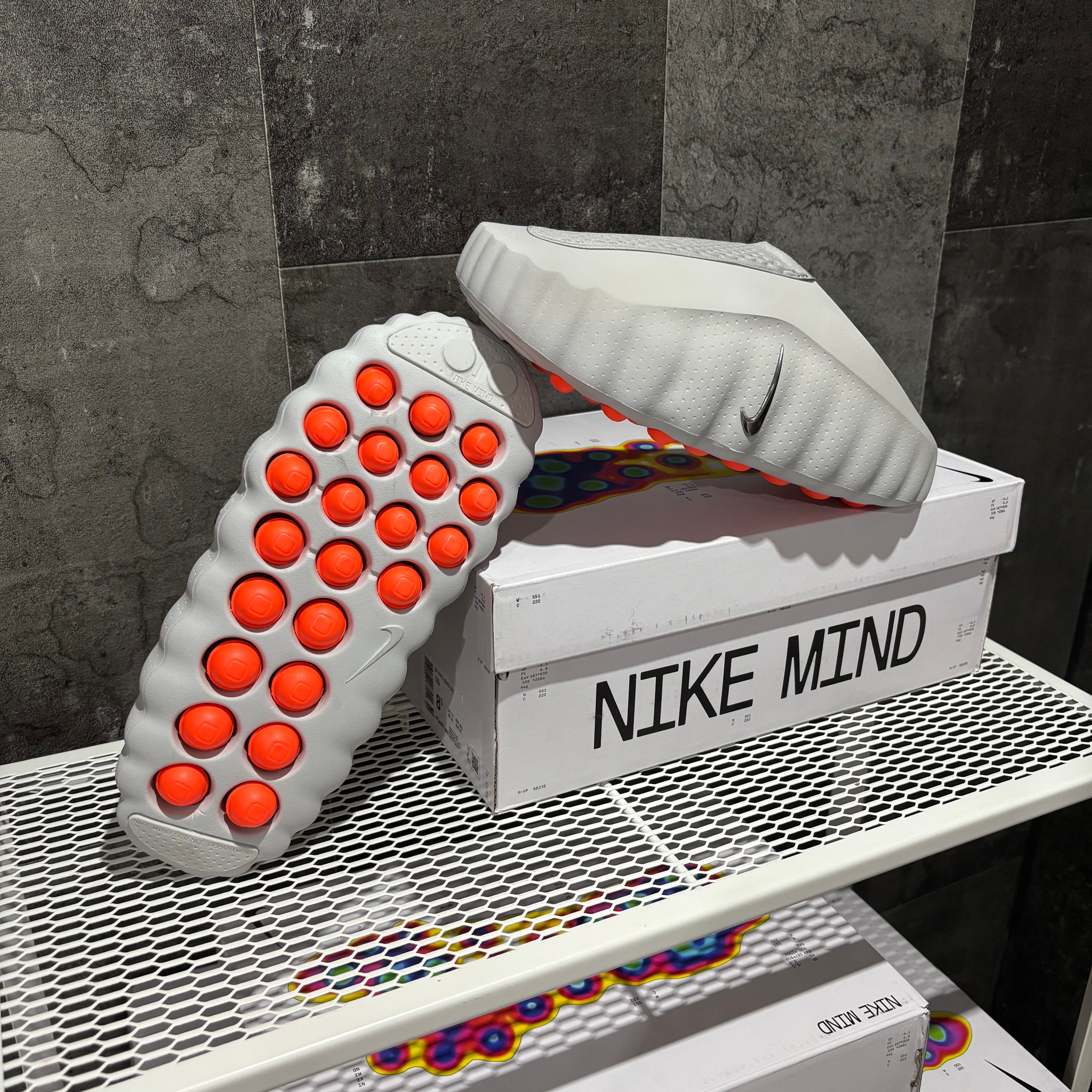 NIKE MIND 001 GREY