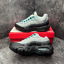 NIKE AIR MAX 95 WHITE & TOURQOISE