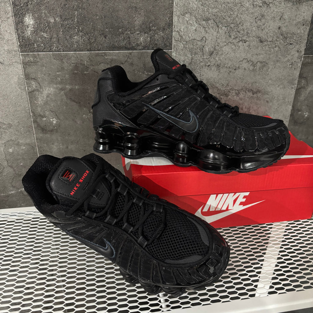 “NIKE SHOX TL ALL BLACK ⚫️”