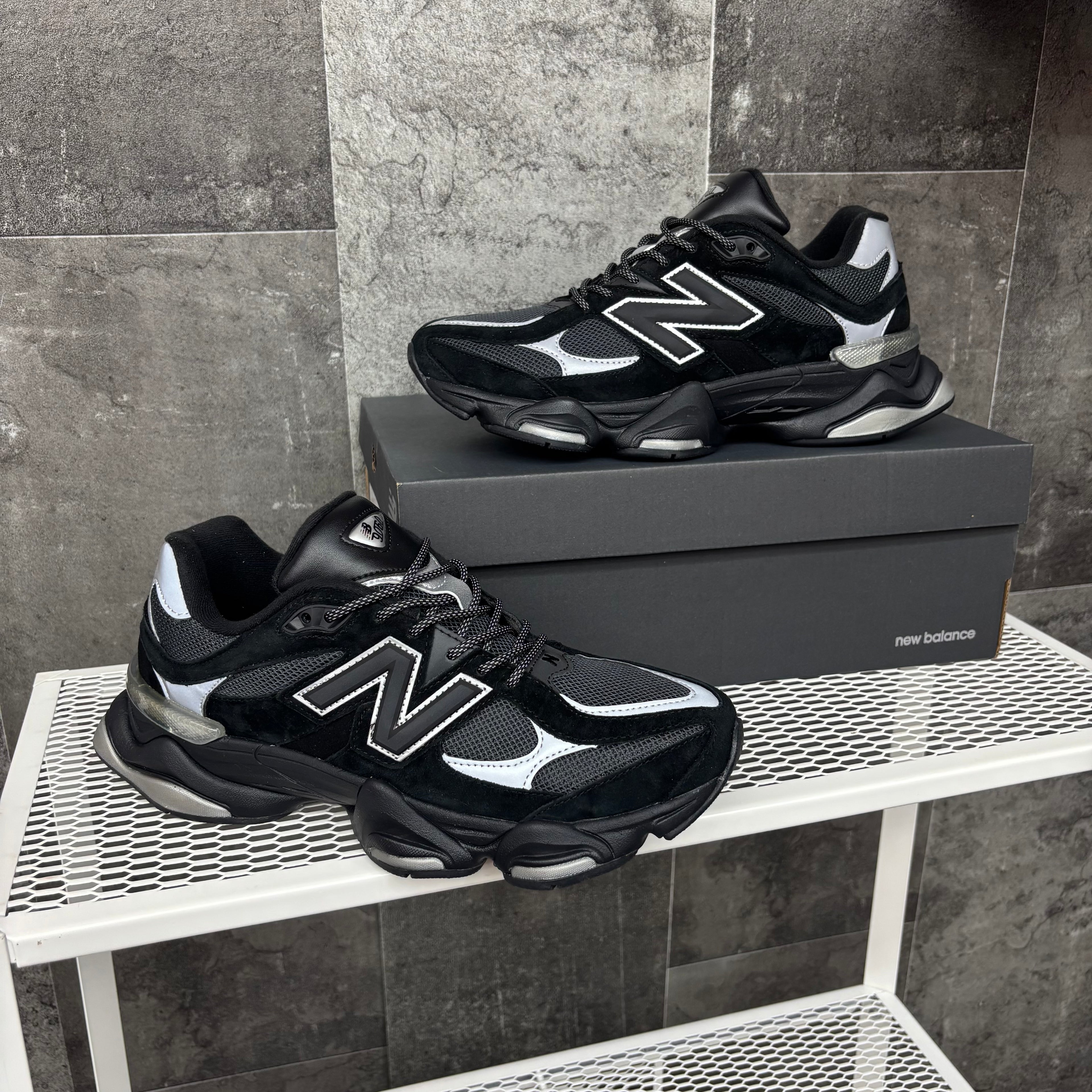 New Balance 9060