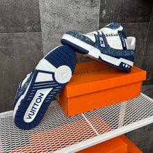 LOUIS VUITTON TRAINER WHITE BLUE