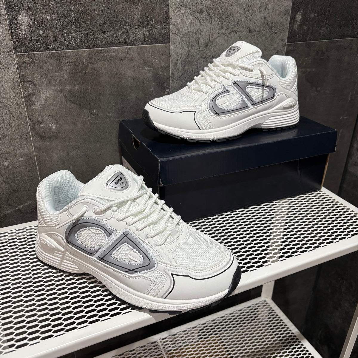 DIOR B30 WHITE⚪️