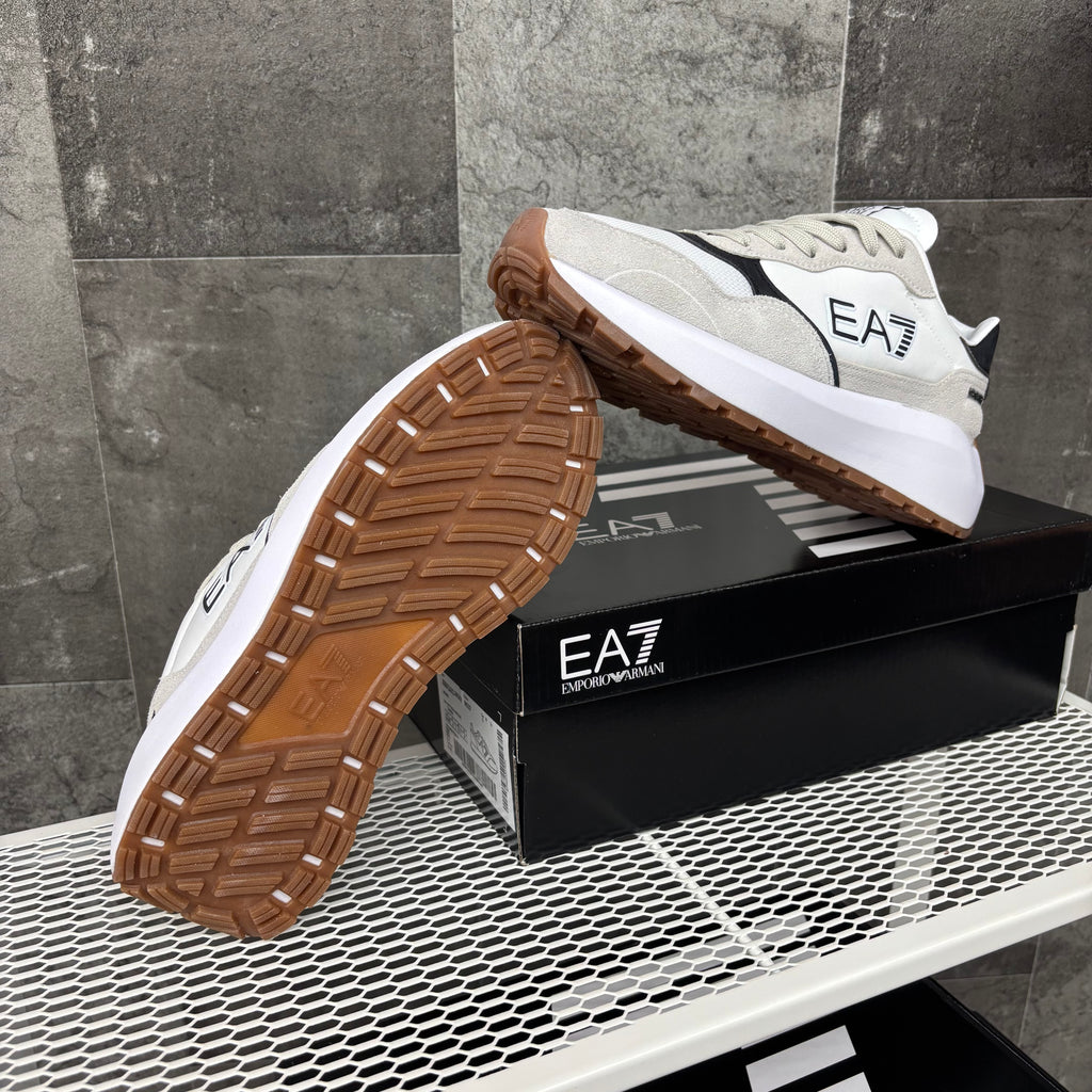 EA7 WHITE & CREAM