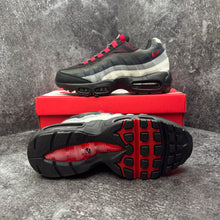 NIKE AIR MAX 95 BLACK & RED
