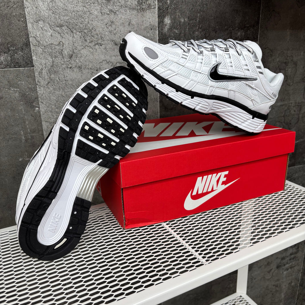 P-6000 WHITE & BLACK