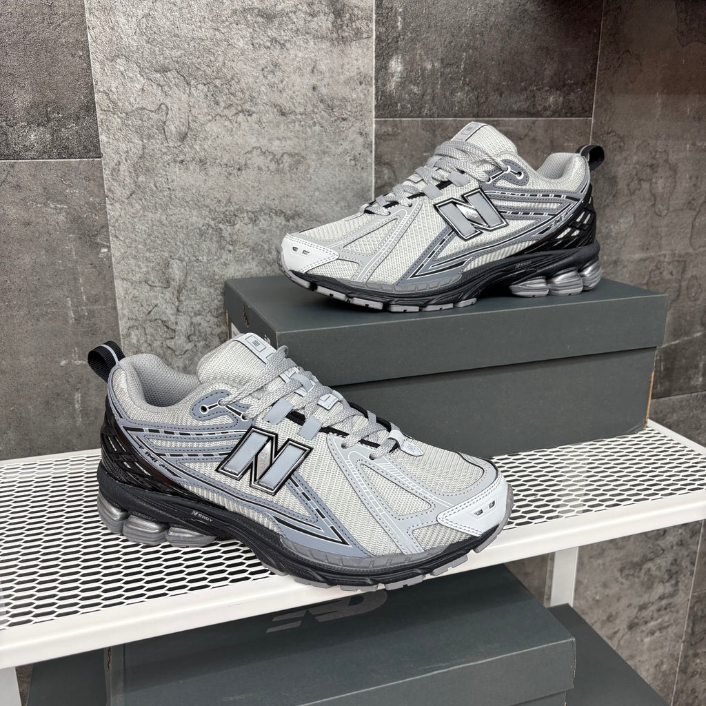 New Balance 1906R