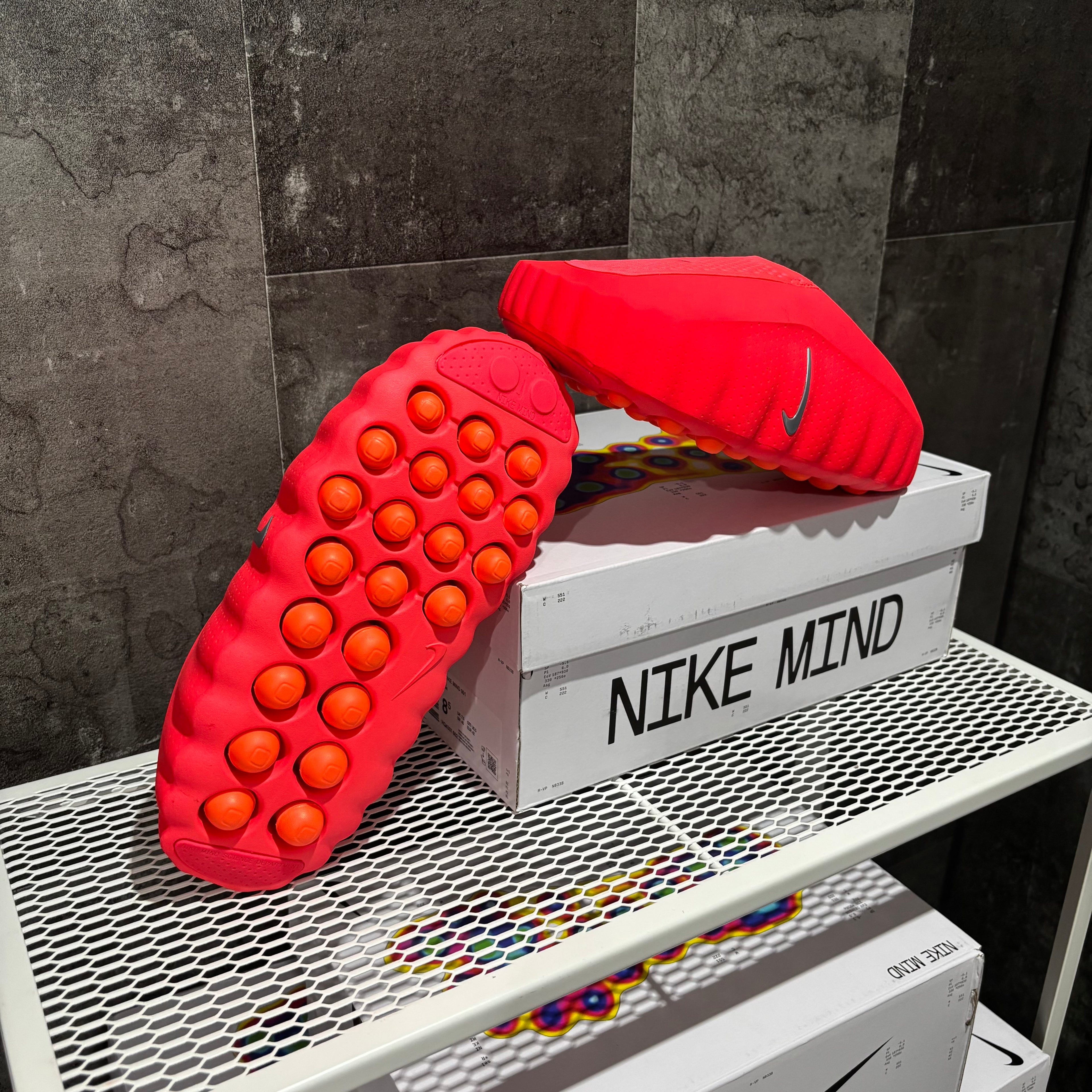 NIKE MIND 001 RED