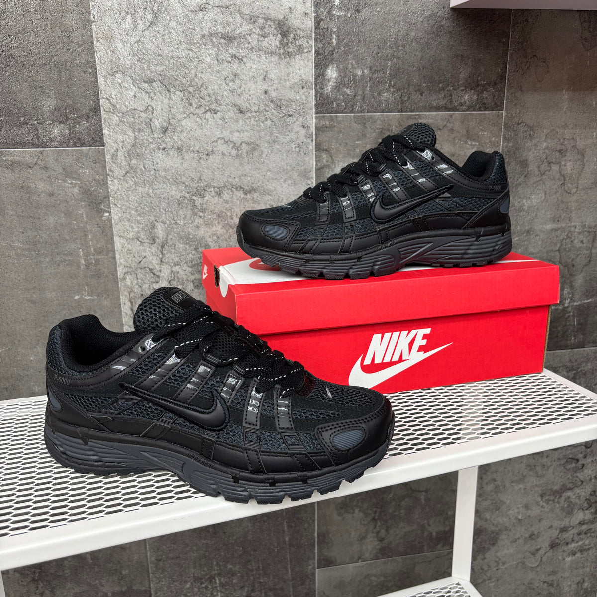 P-6000 BLACK