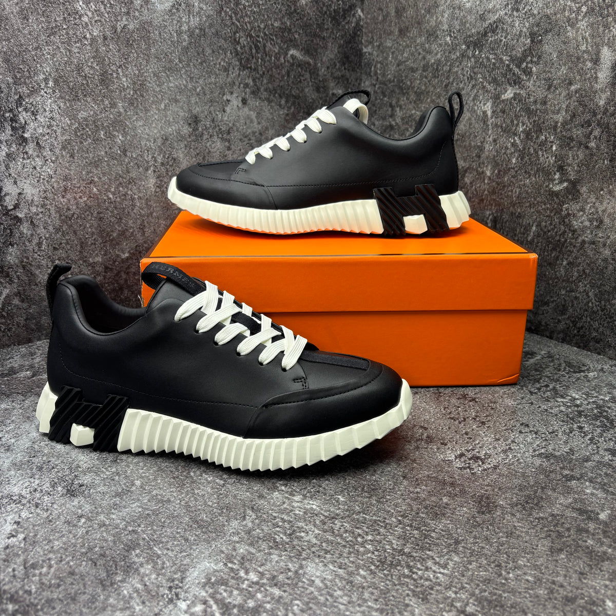 HERMES BLACK & WHITE