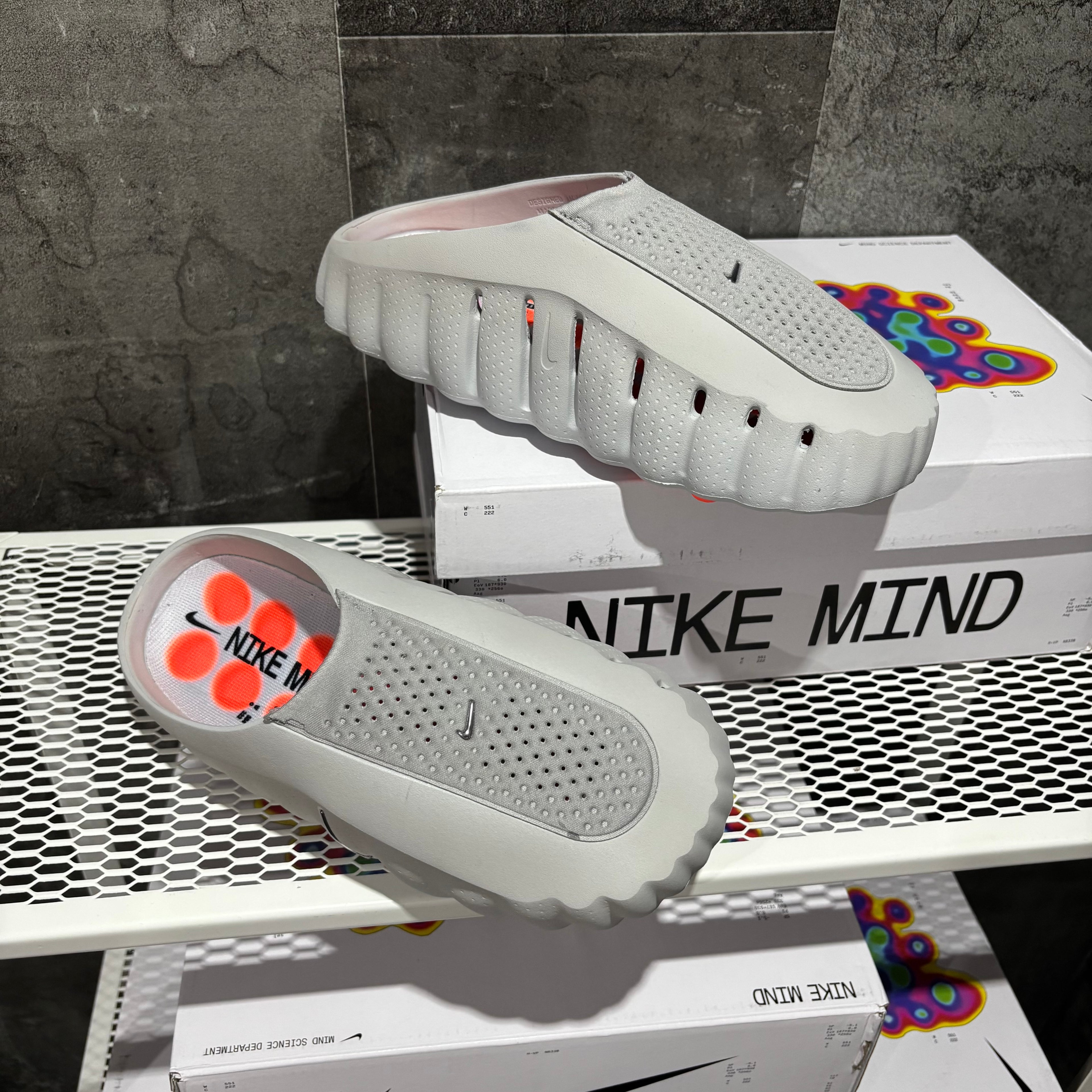 NIKE MIND 001 GREY