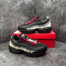 NIKE AIR MAX 95 BLACK & RED