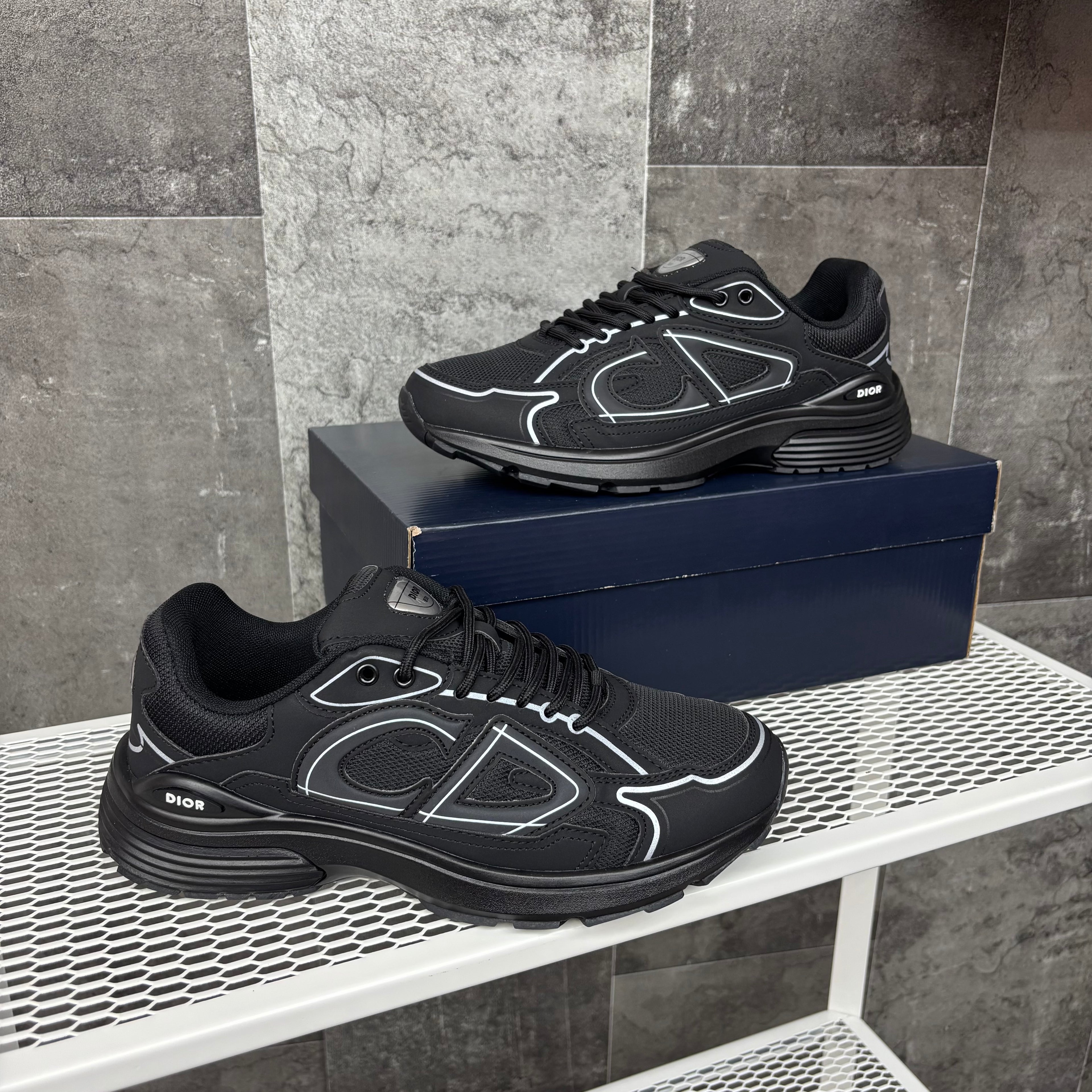 DIOR B30 BLACK
