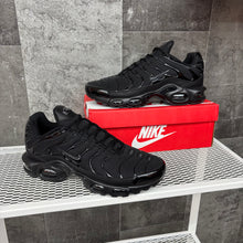 NIKE TN ALL BLACK