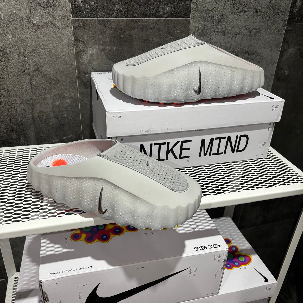 NIKE MIND 001 GREY