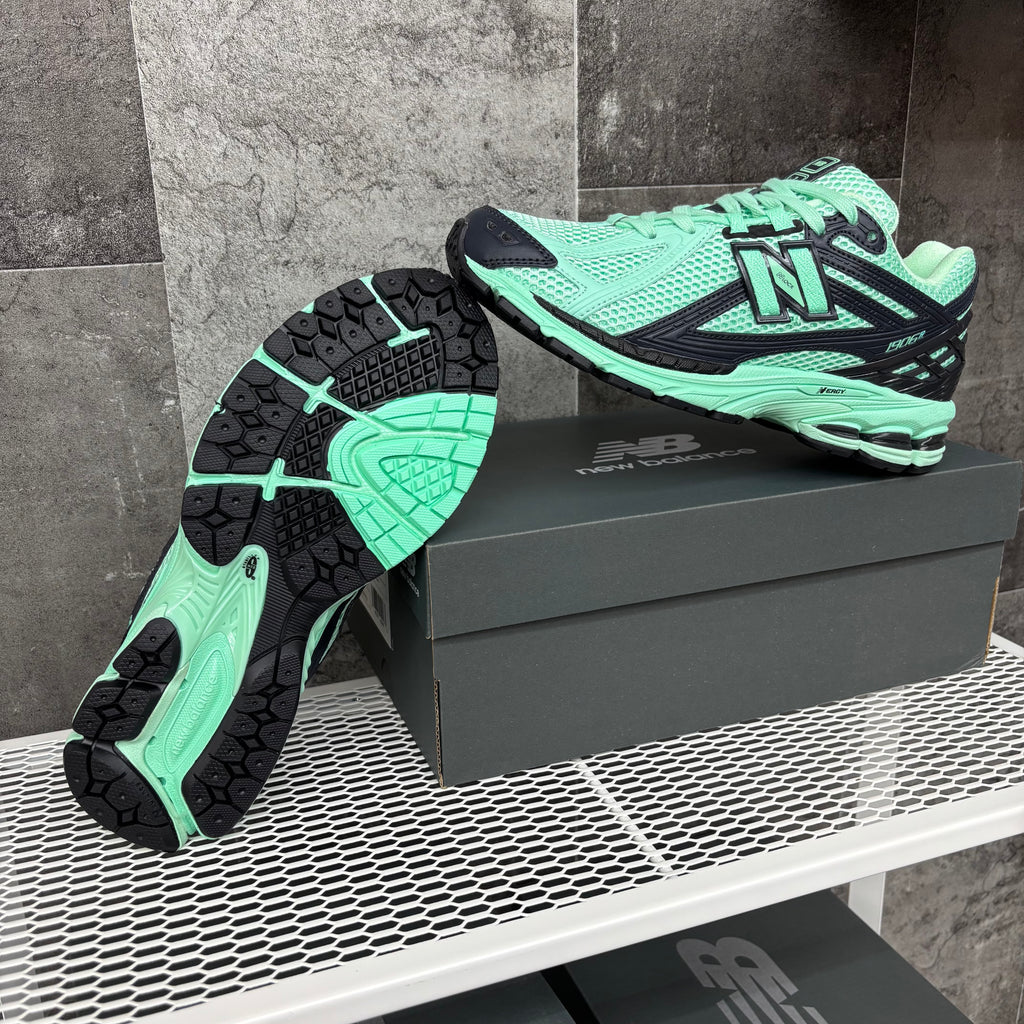 New Balance 1906R