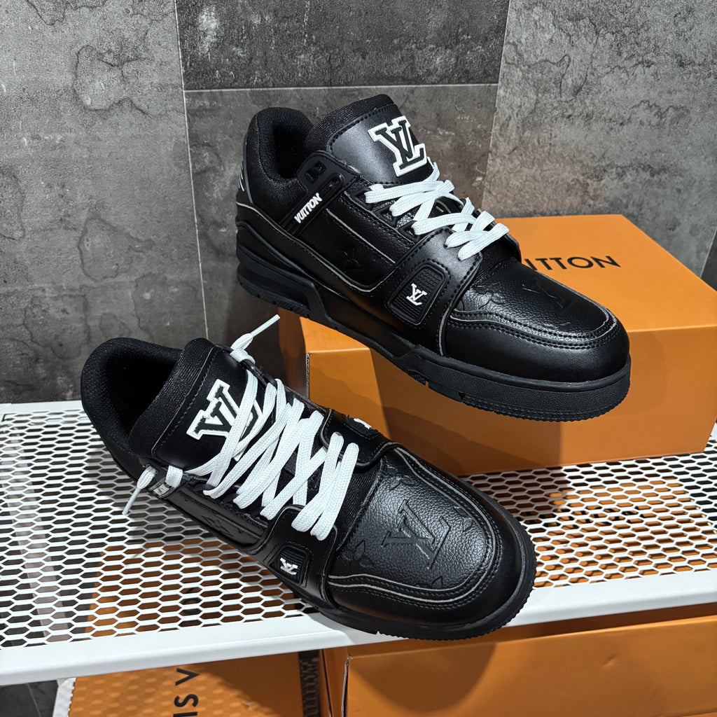 LV TRAINER BLACK