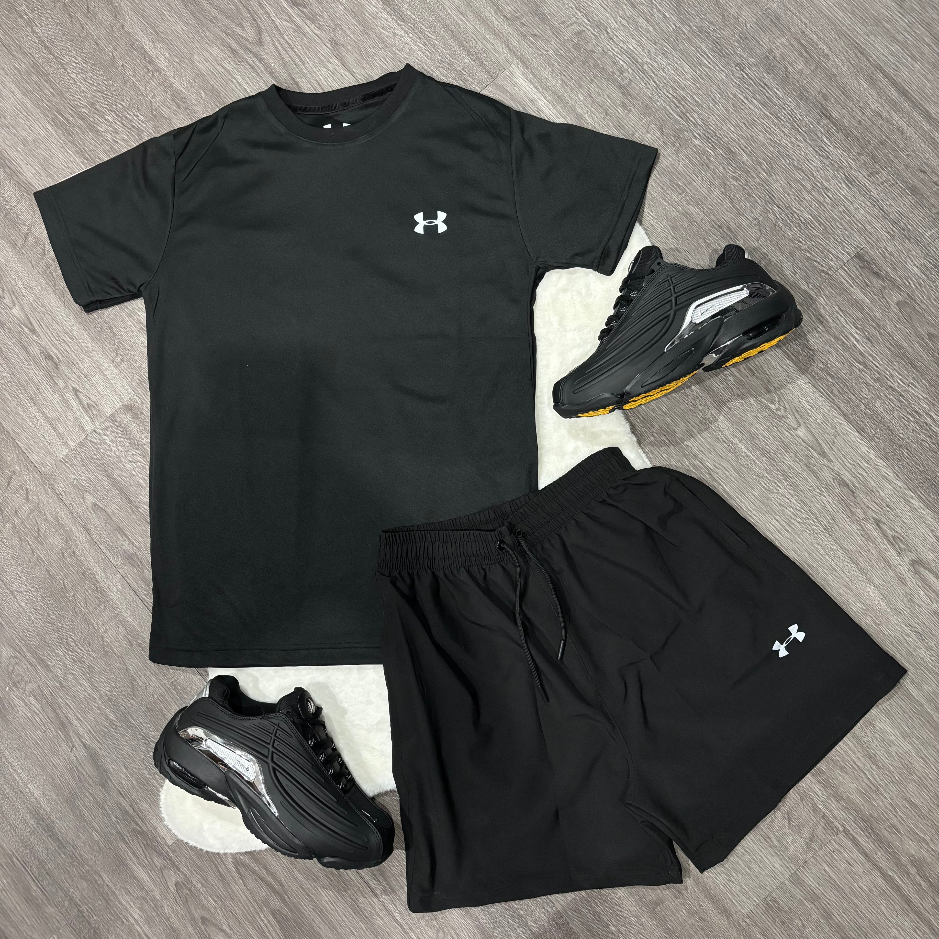 Under Armour Triple Black