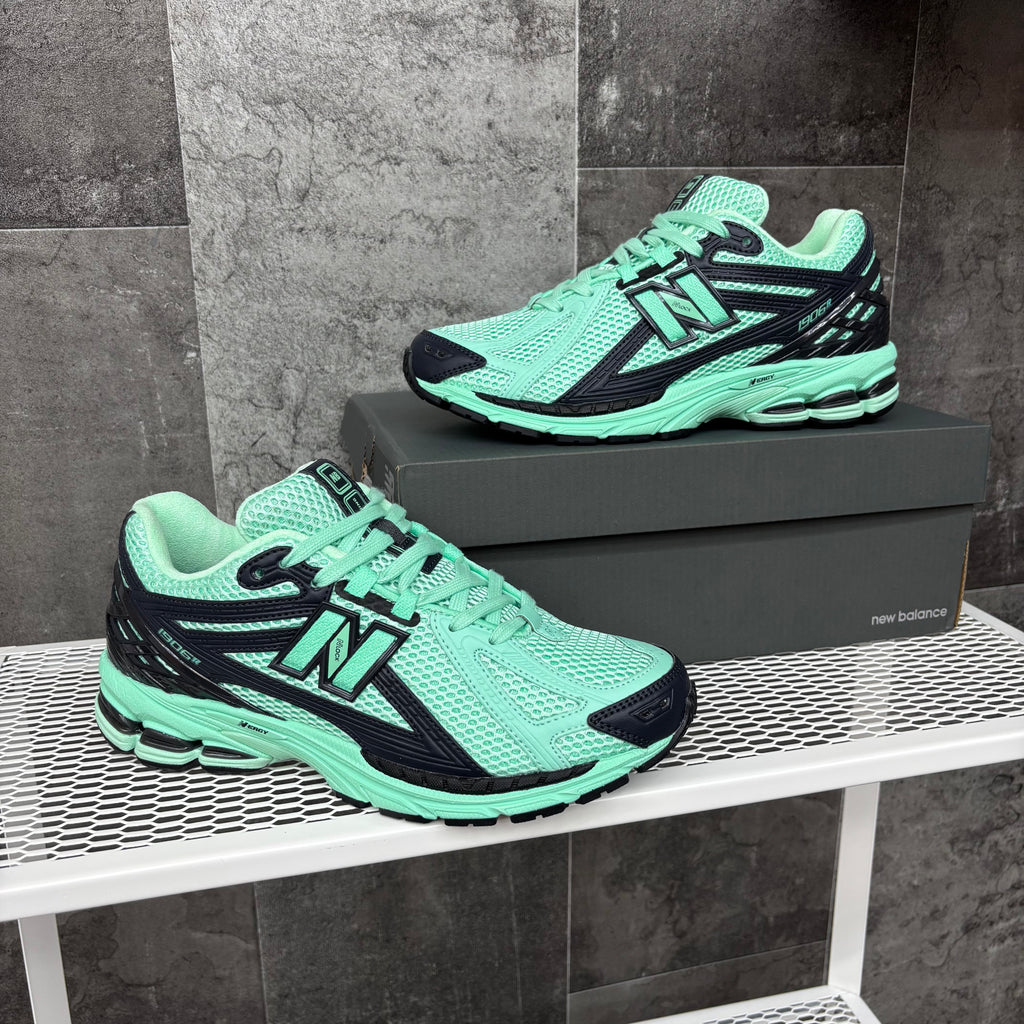 New Balance 1906R