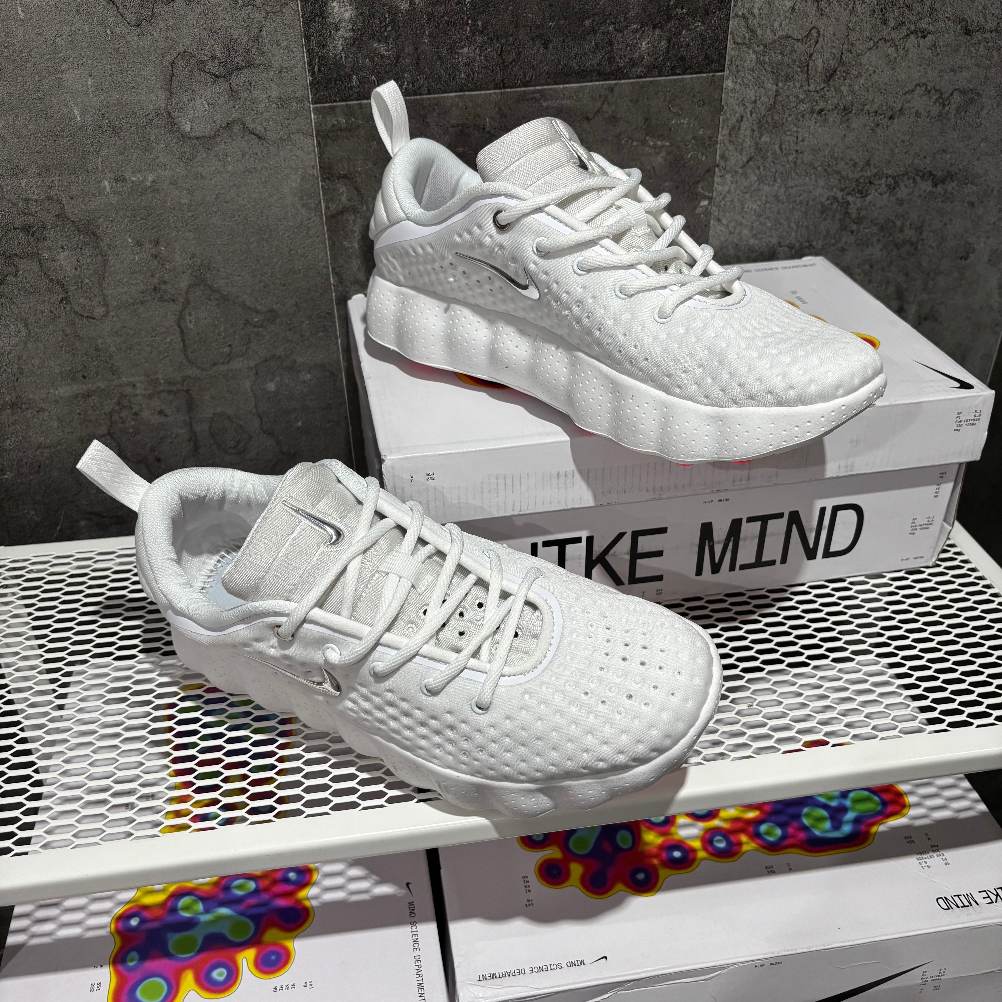 NIKE MIND 002 WHITE