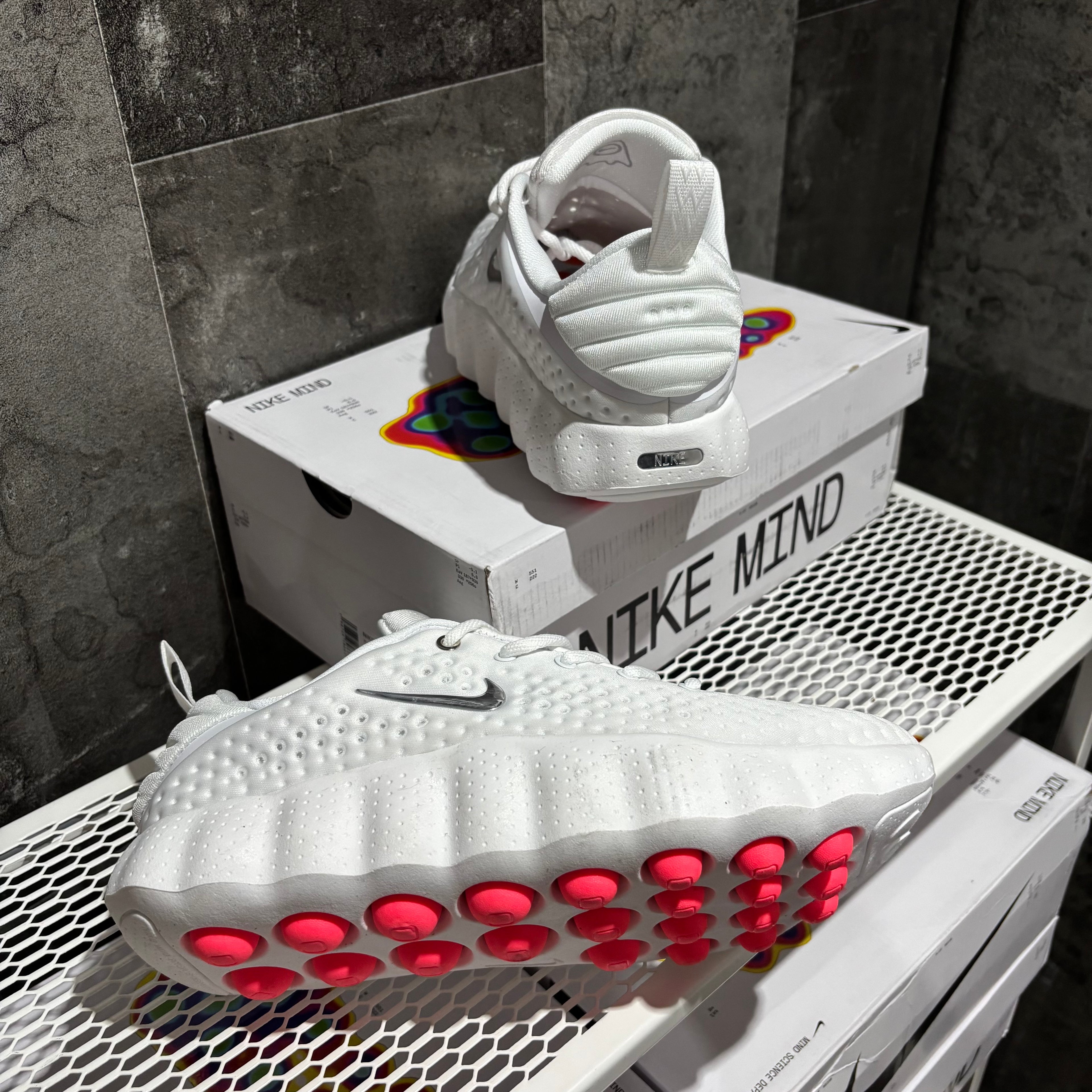 NIKE MIND 002 WHITE