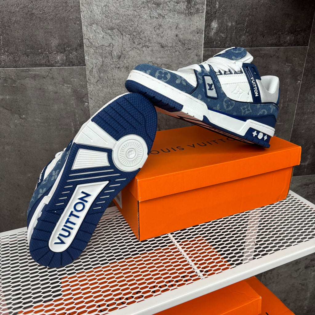 LV TRAINER BLUE & WHITE