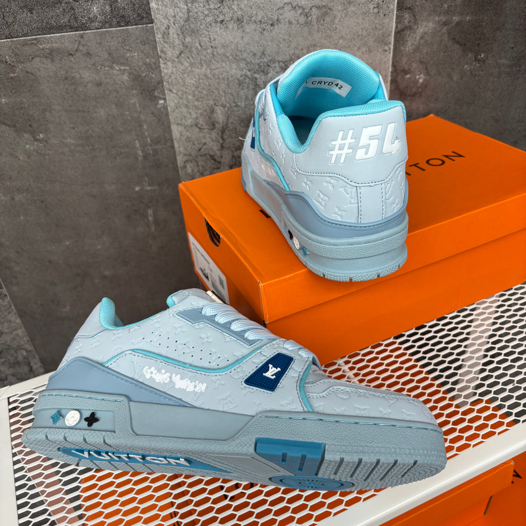 LV TRAINER SKY BLUE