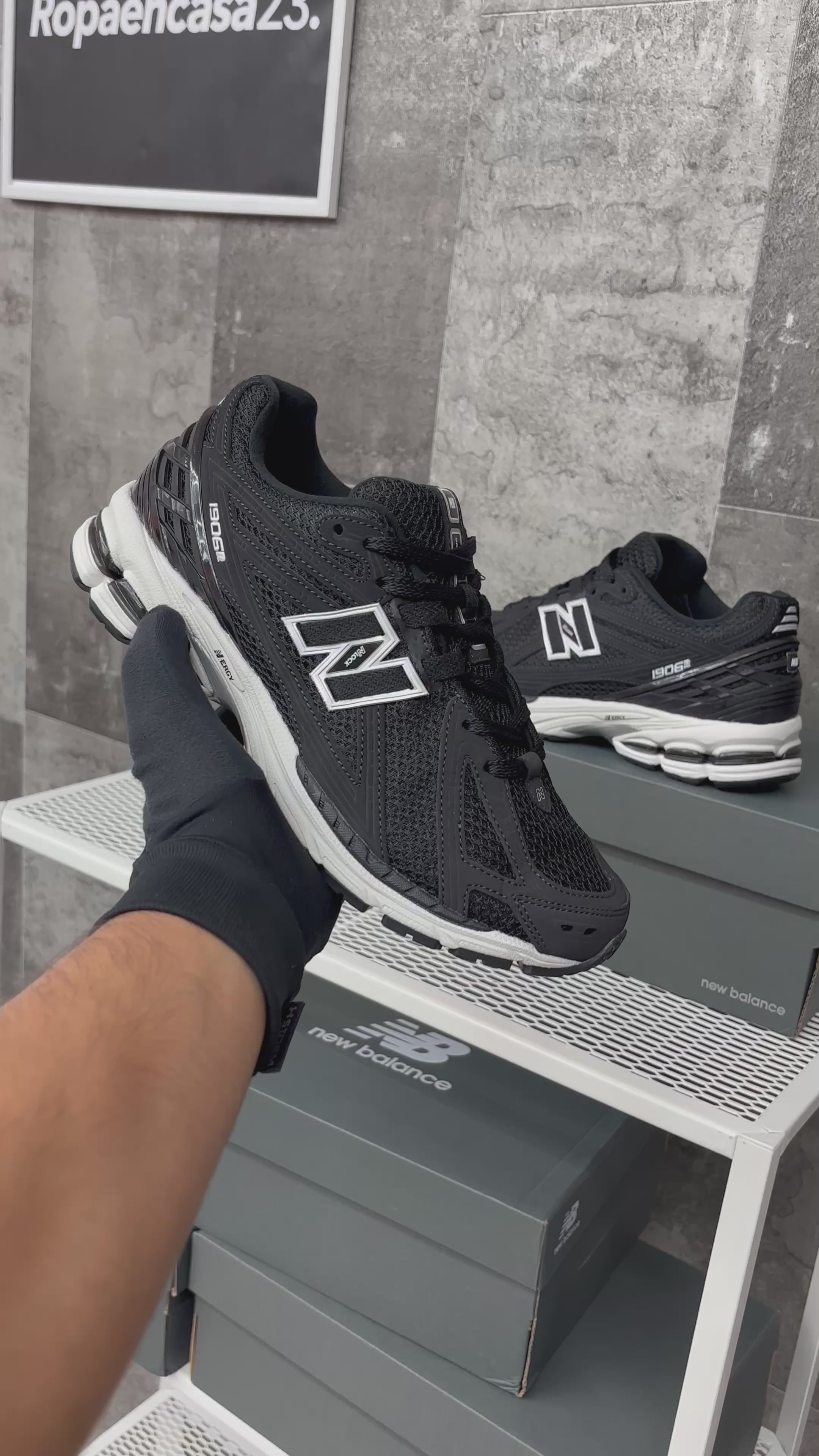 New Balance 1906R