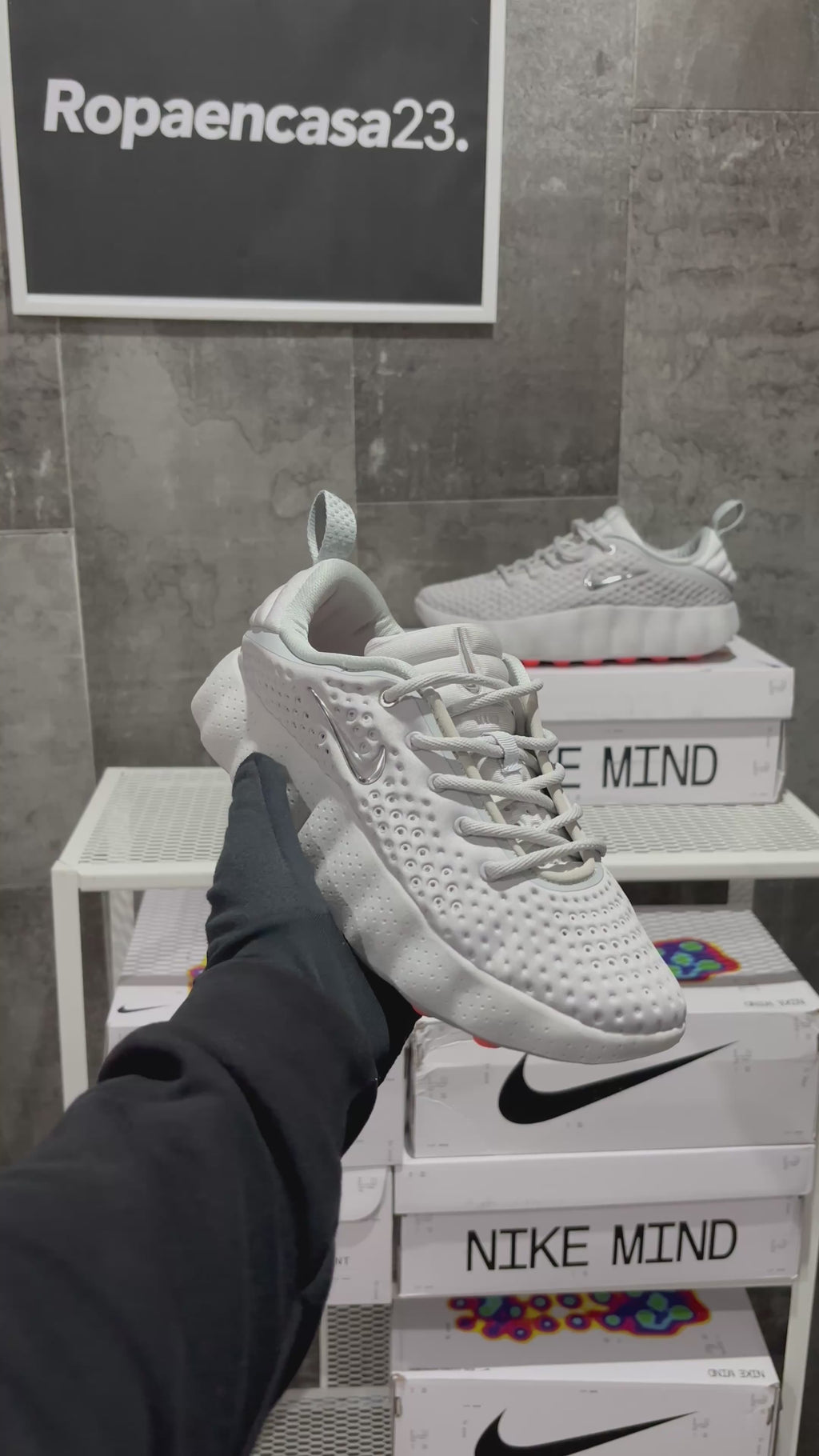 NIKE MIND 002 GREY