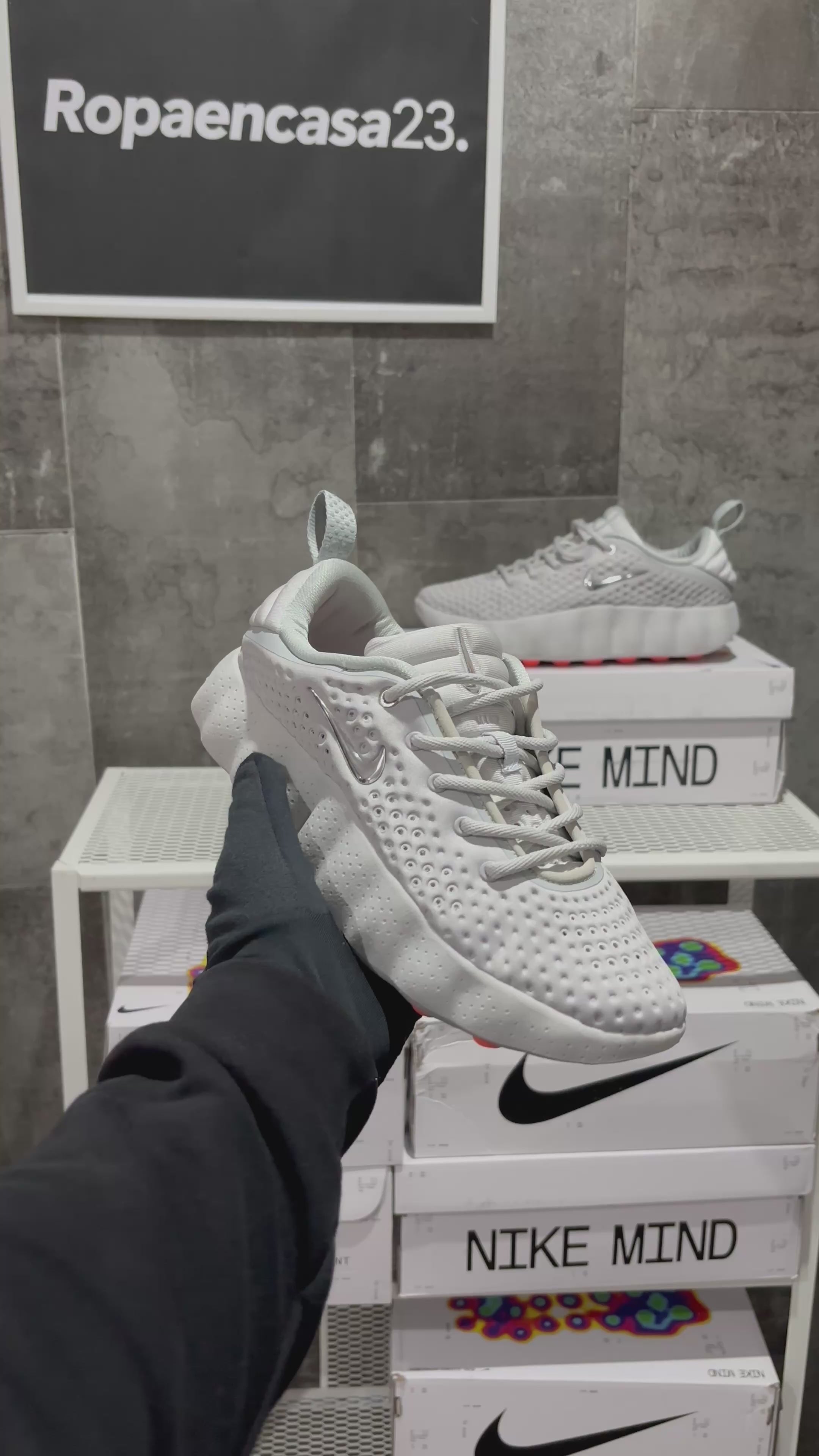 NIKE MIND 002 GREY