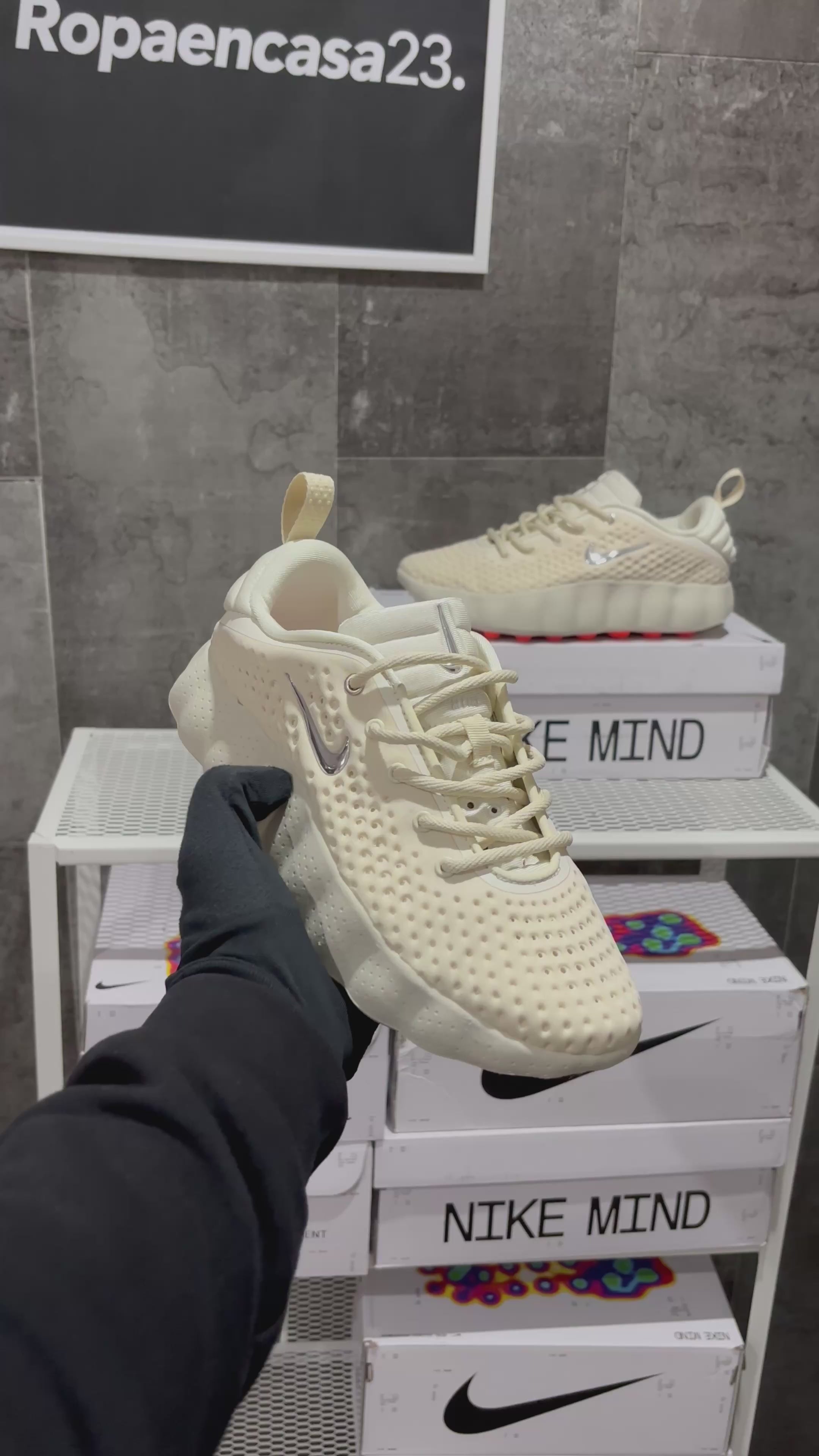 NIKE MIND 002 BEIGE