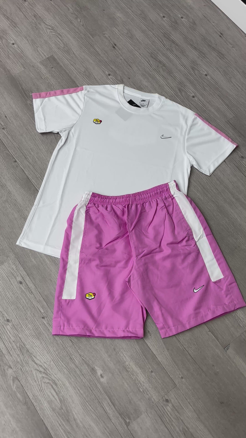 NIKE TN WHITE & PINK